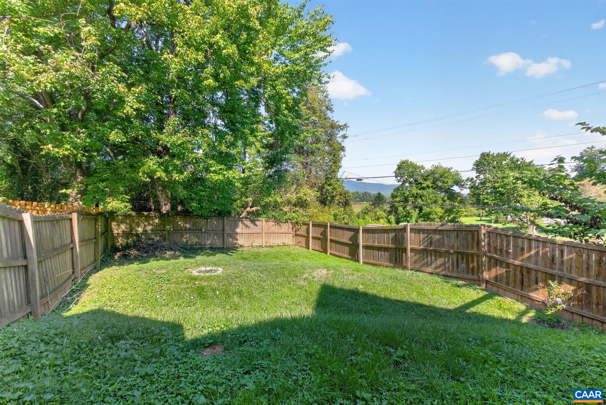 1249 CLOVER RIDGE PL