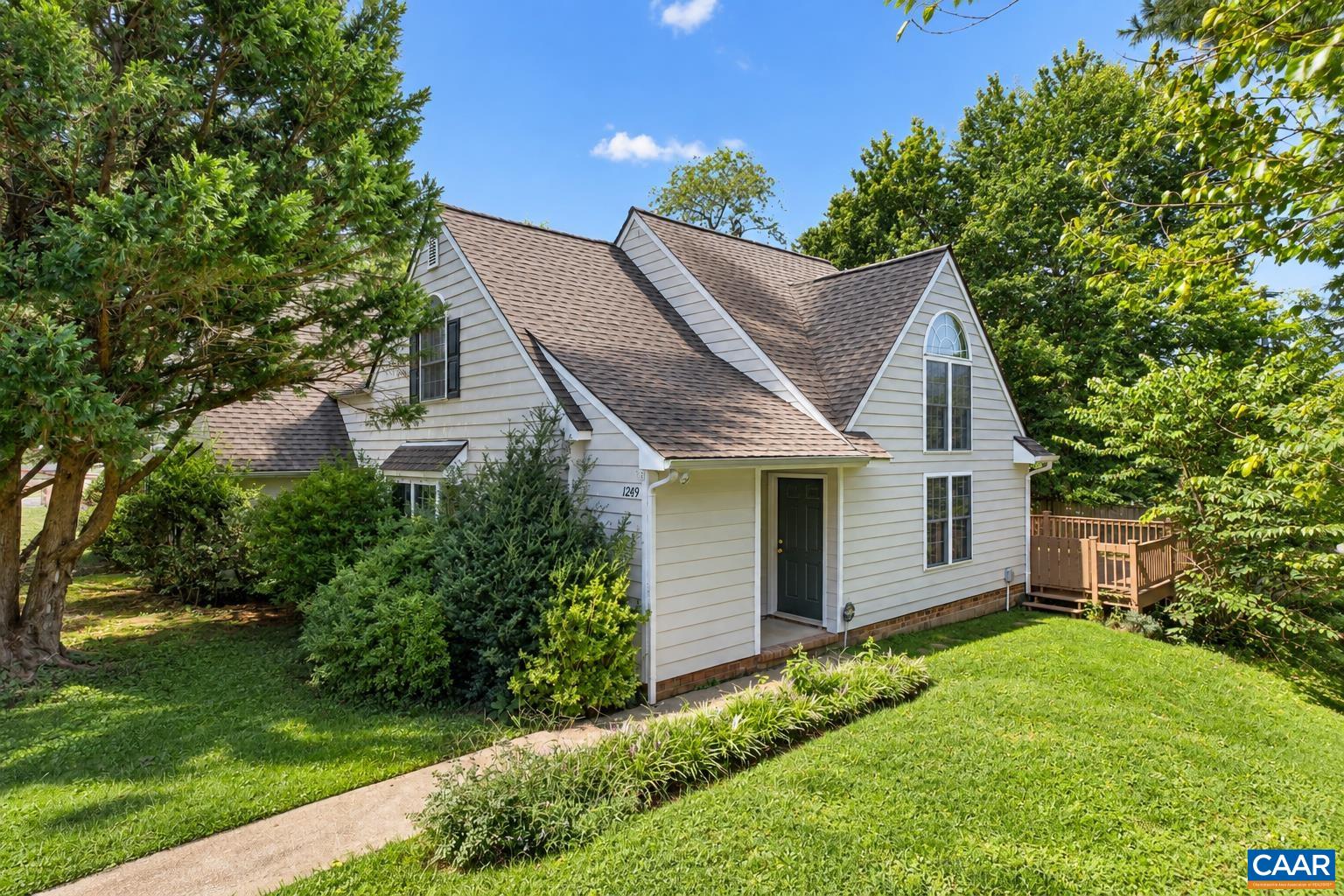 1249 CLOVER RIDGE PL