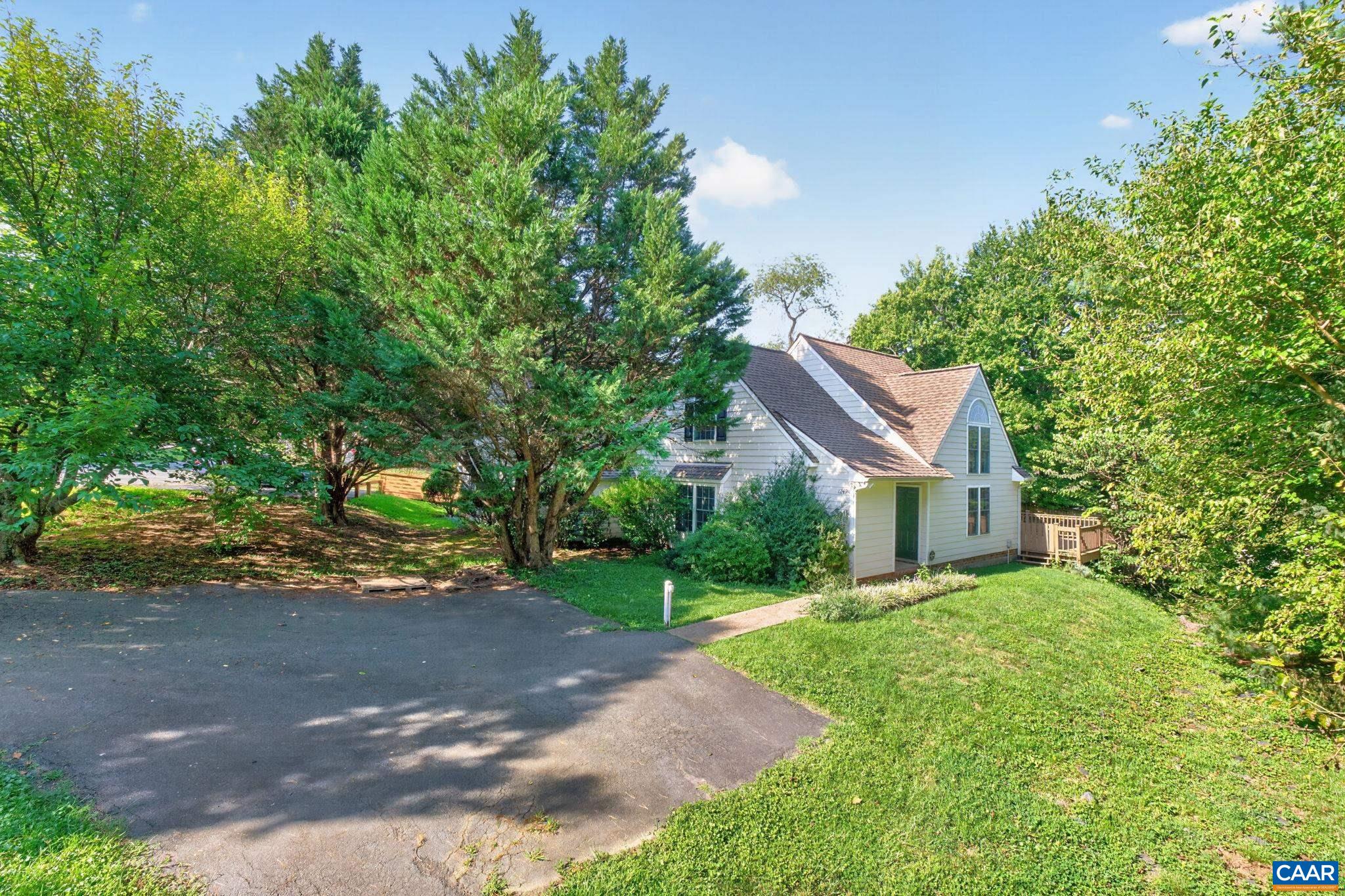 1249 CLOVER RIDGE PL