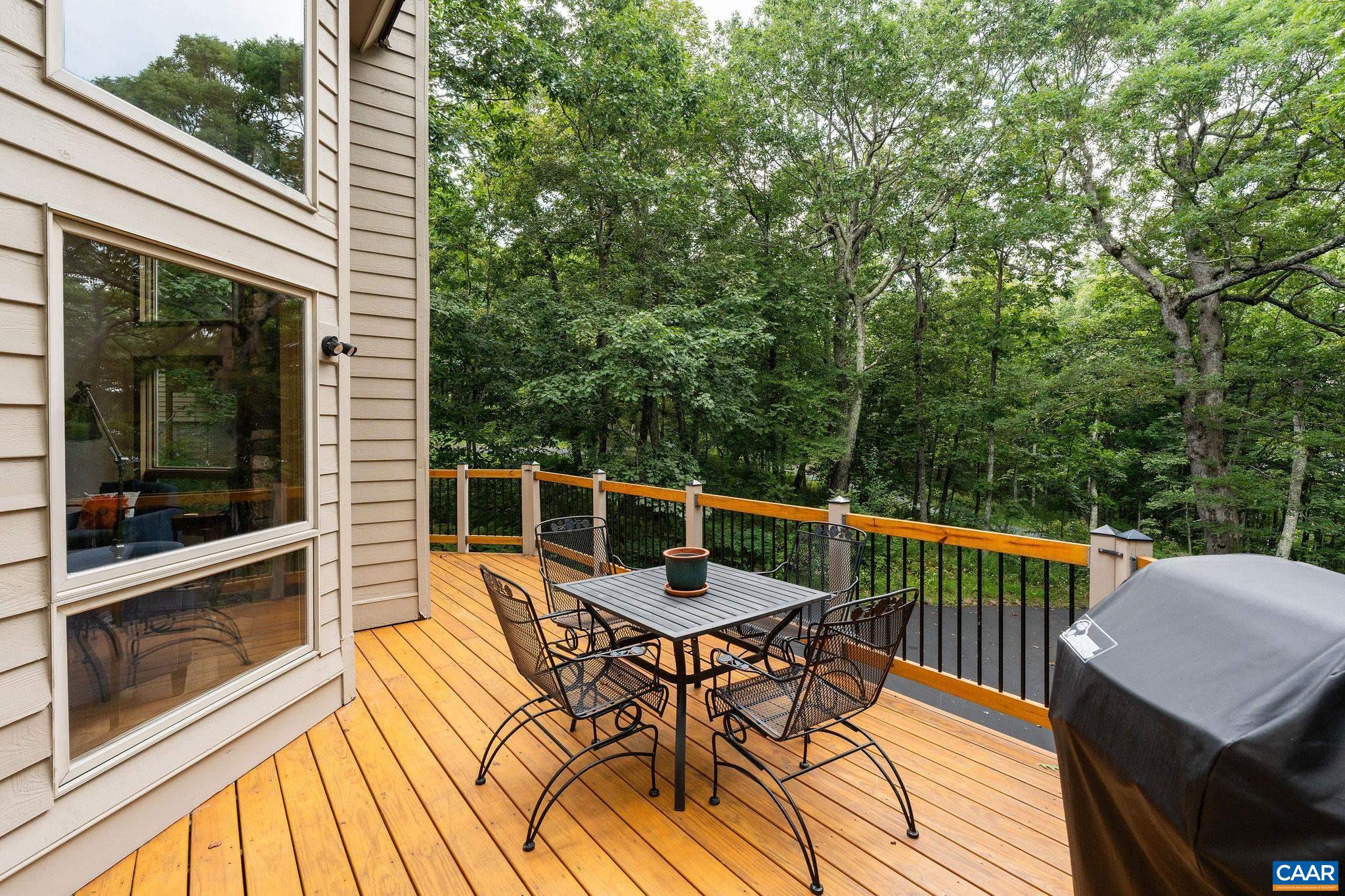 72 N FOREST DR
