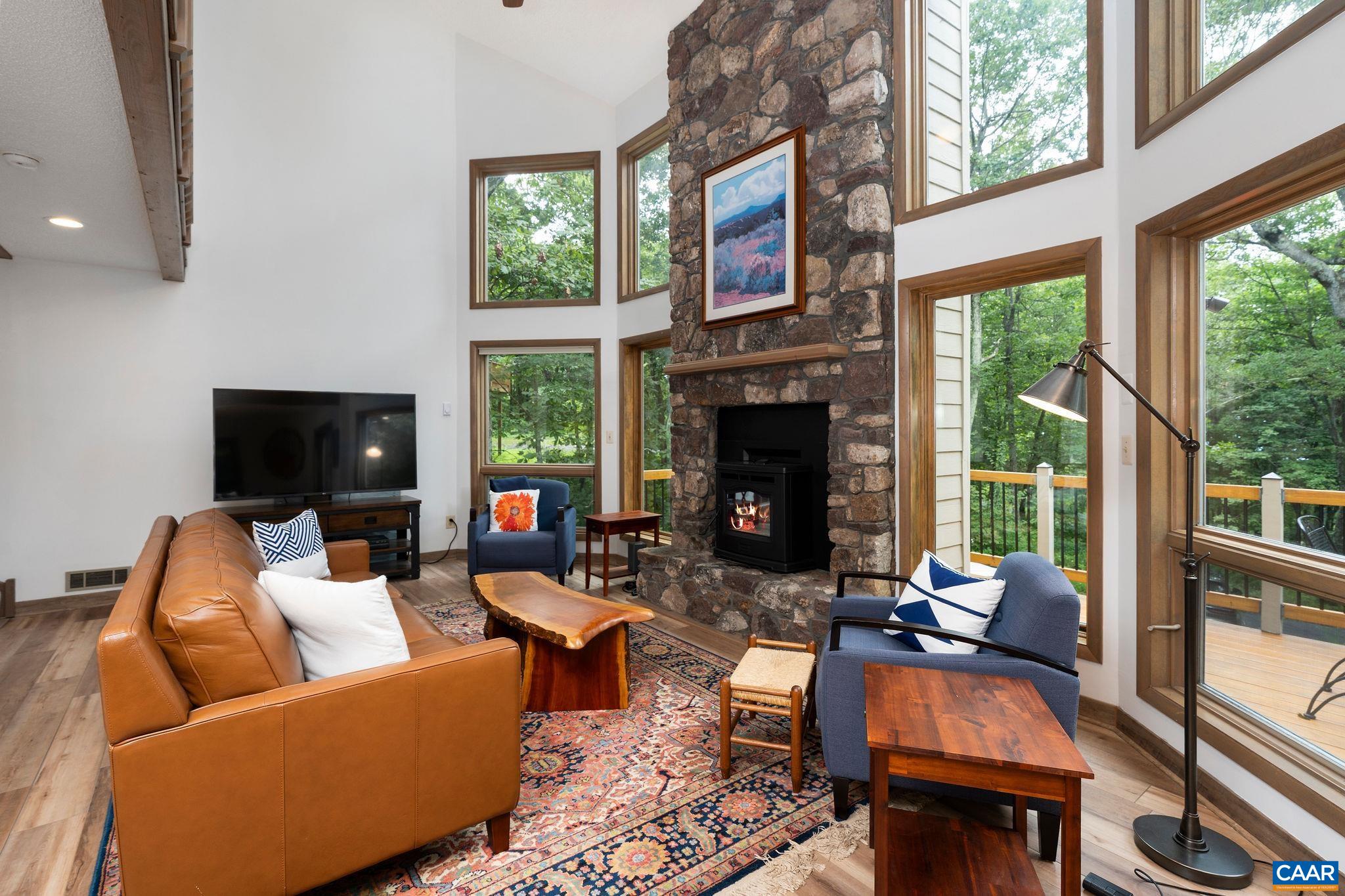 72 N FOREST DR