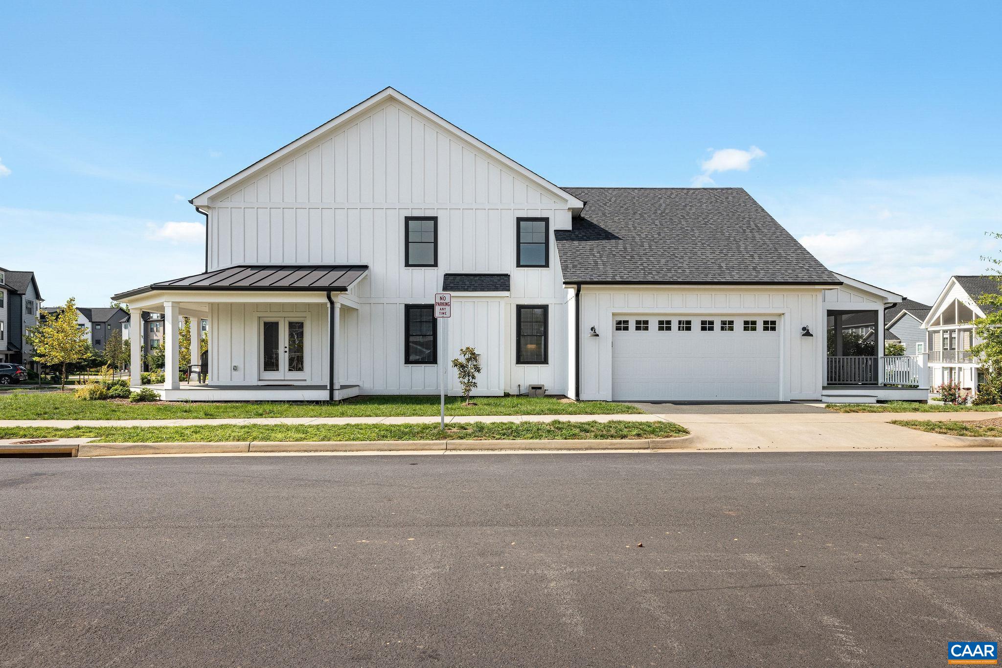 2206 FOWLER CIR