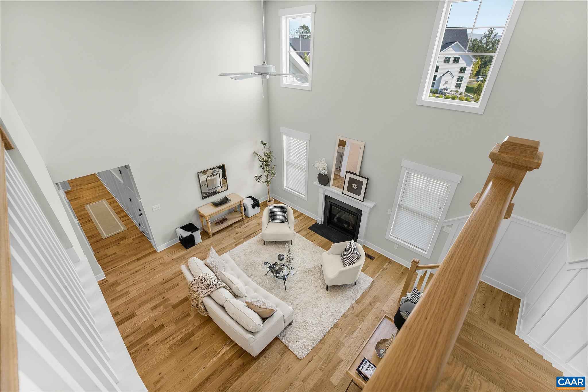 2206 FOWLER CIR