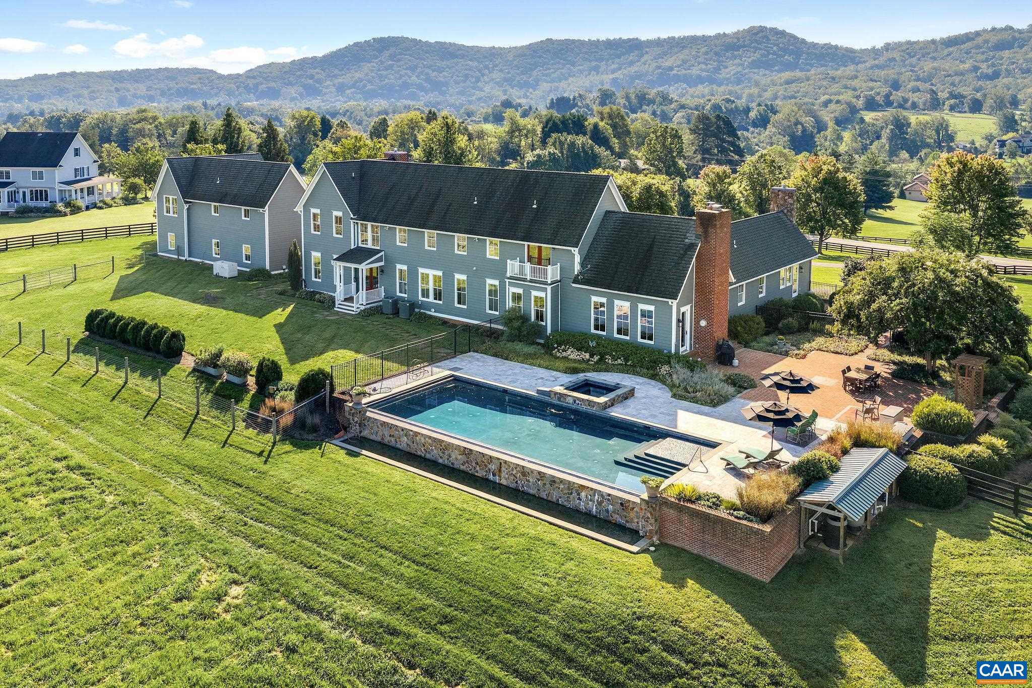 3800 DICK WOODS RD