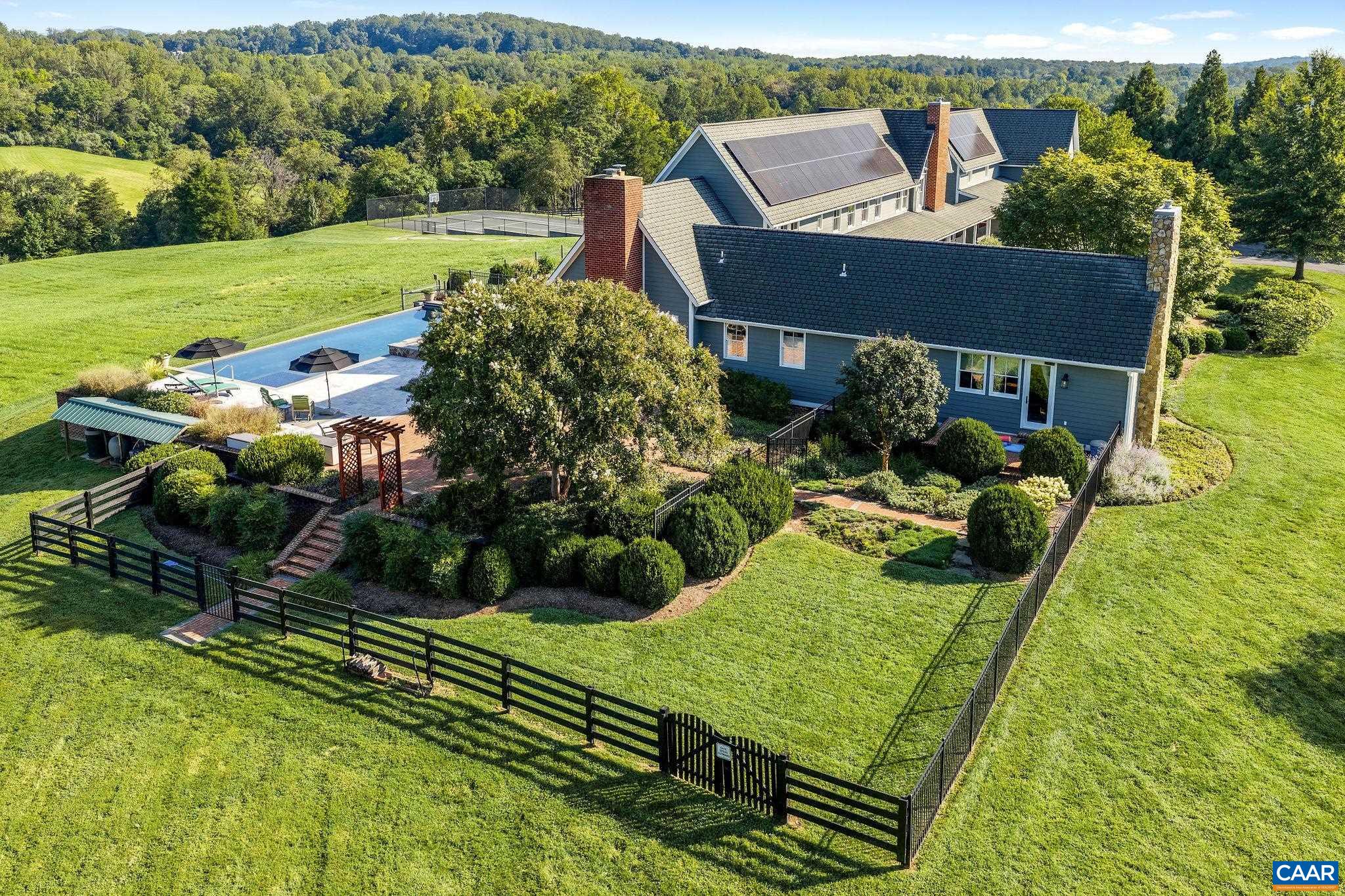 3800 DICK WOODS RD