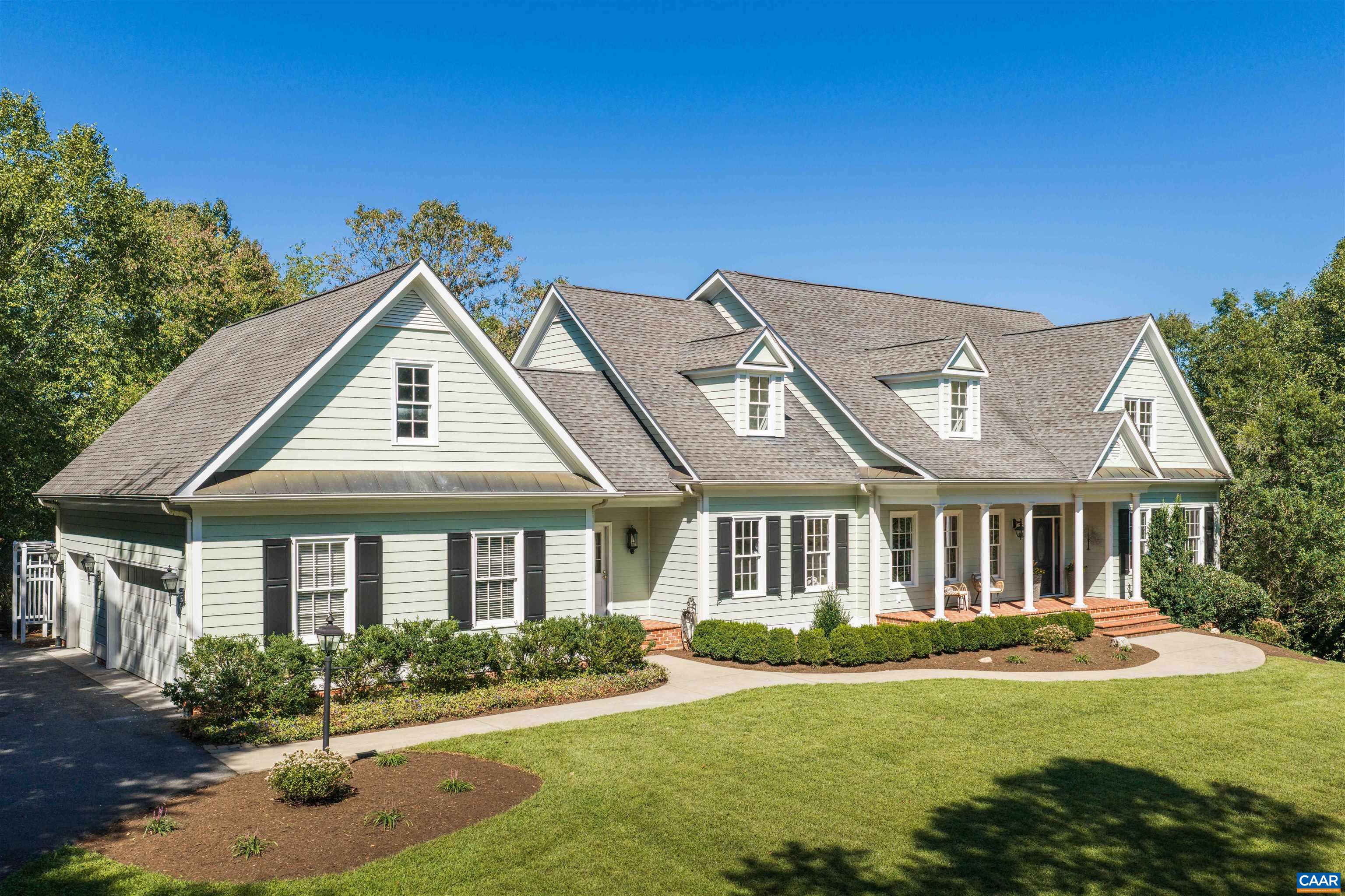4416 REDWOOD LN