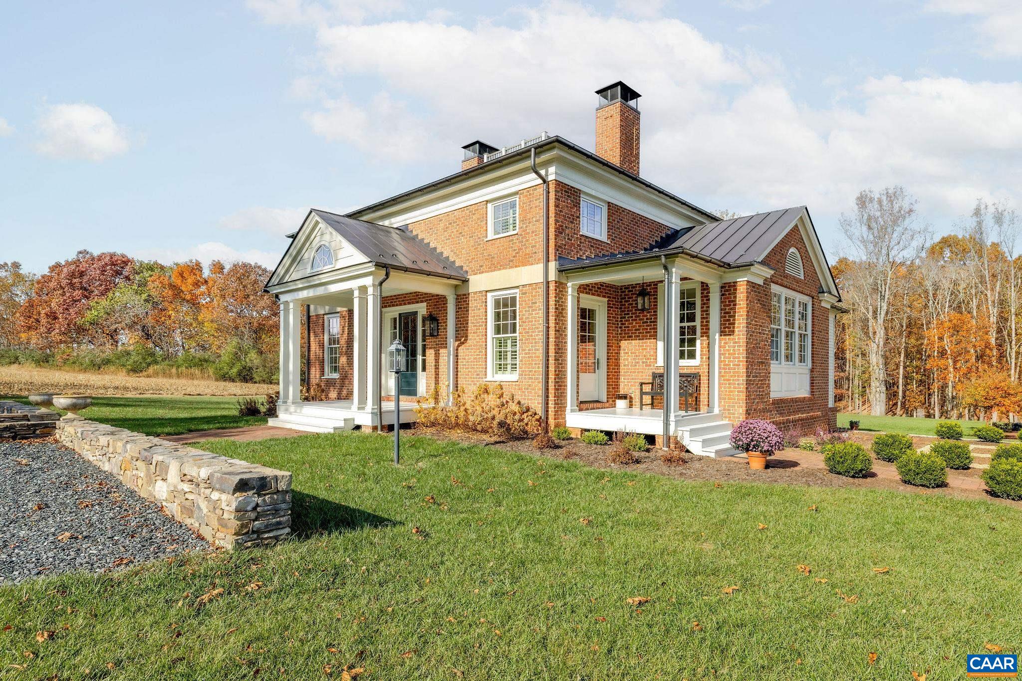 836 IRISH RD