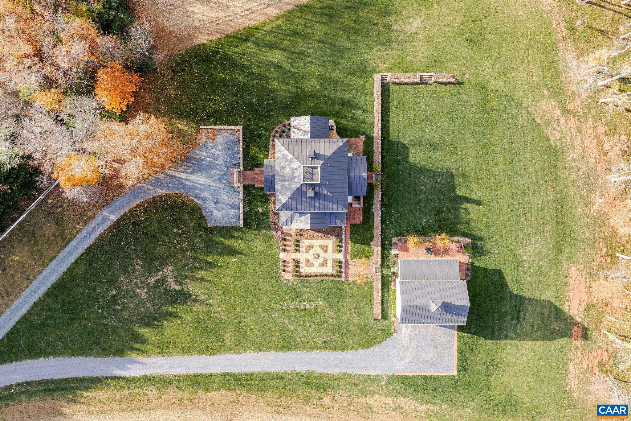 836 IRISH RD