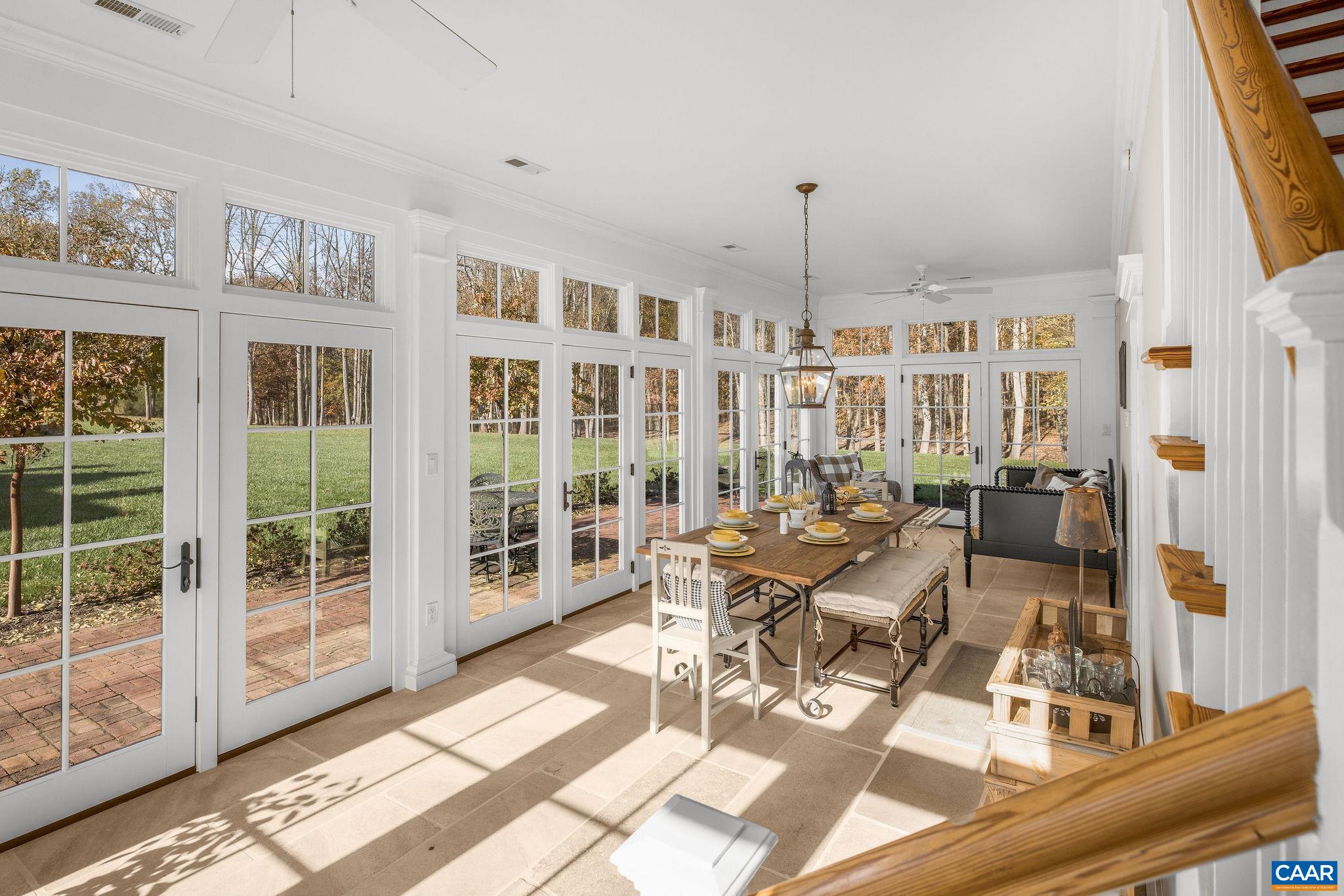 836 IRISH RD