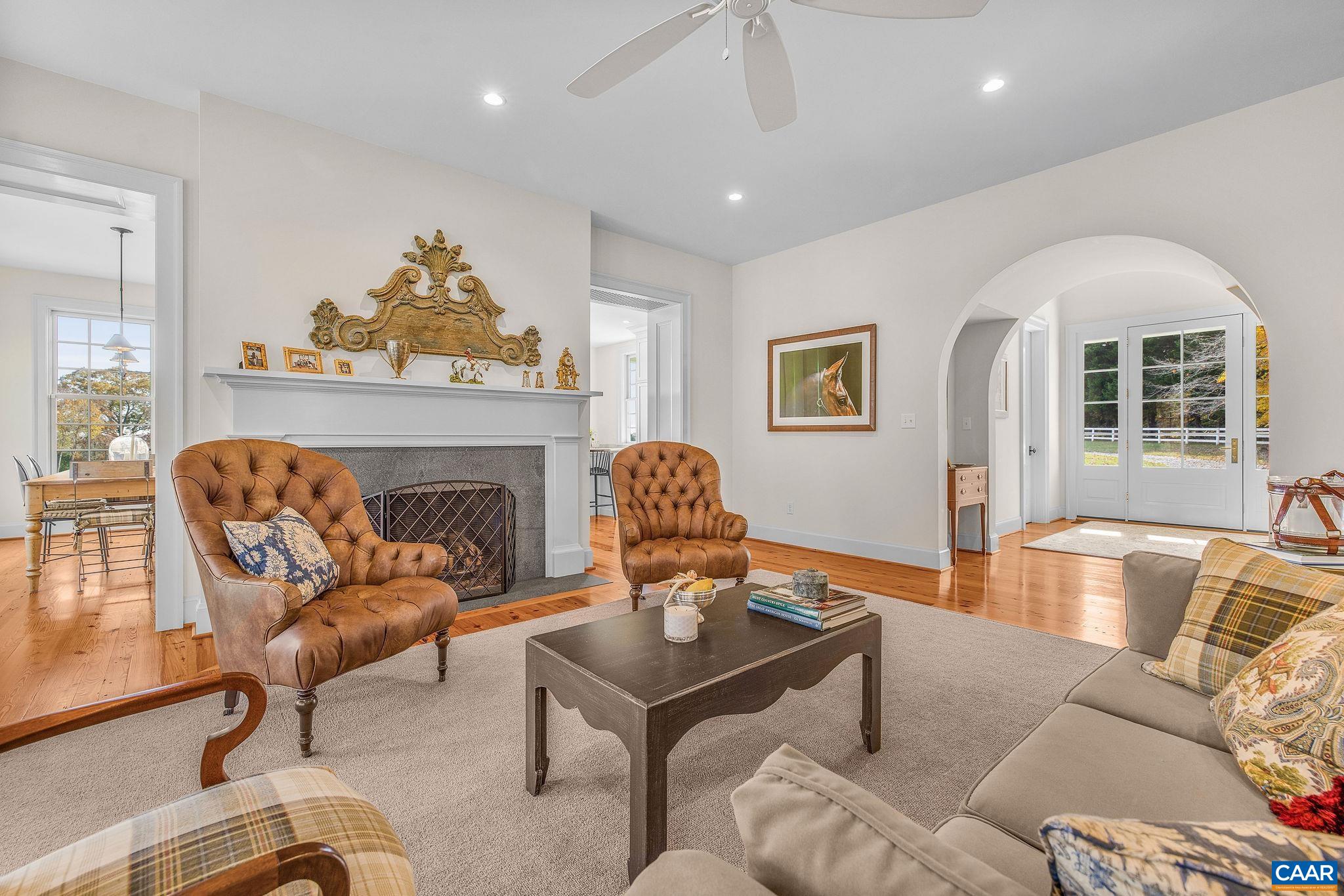 836 IRISH RD