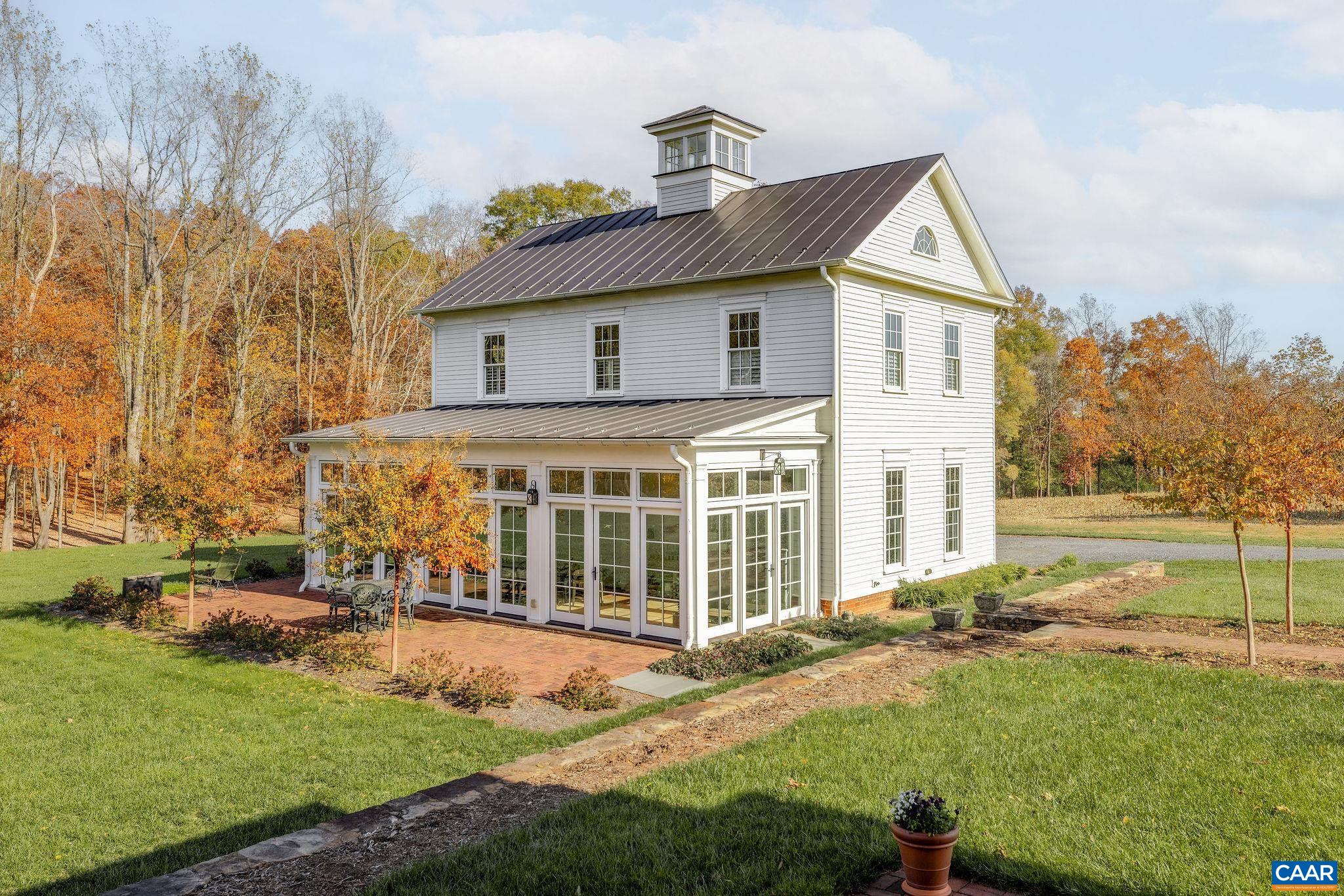 836 IRISH RD