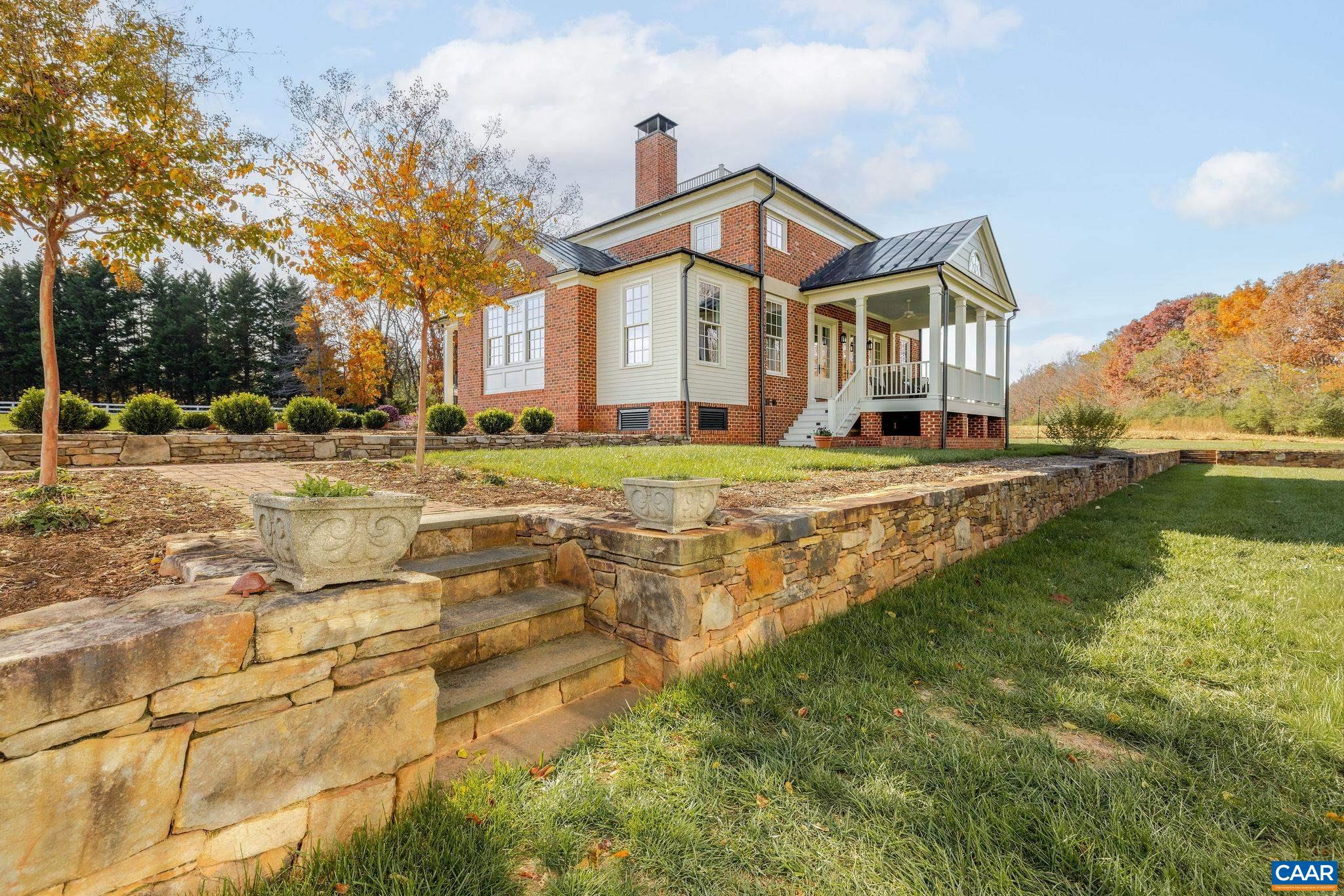 836 IRISH RD