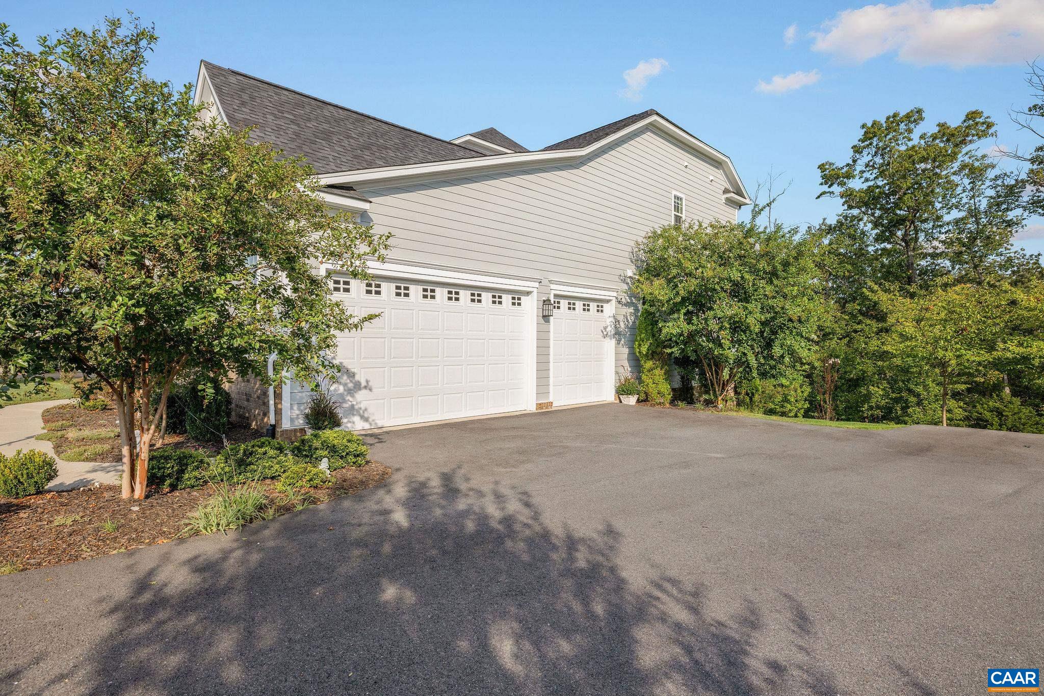 2218 WATERSIDE WY
