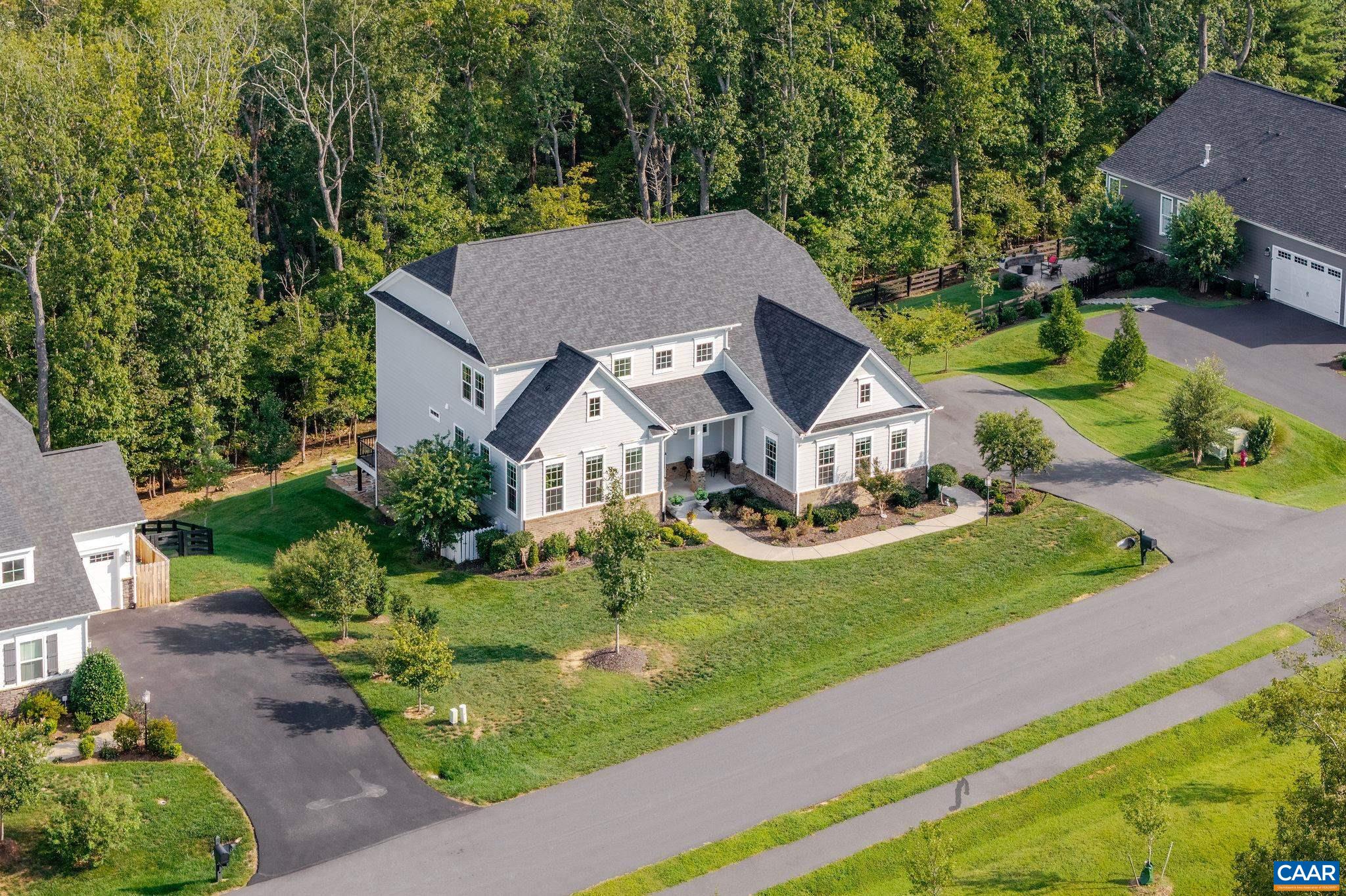 2218 WATERSIDE WY