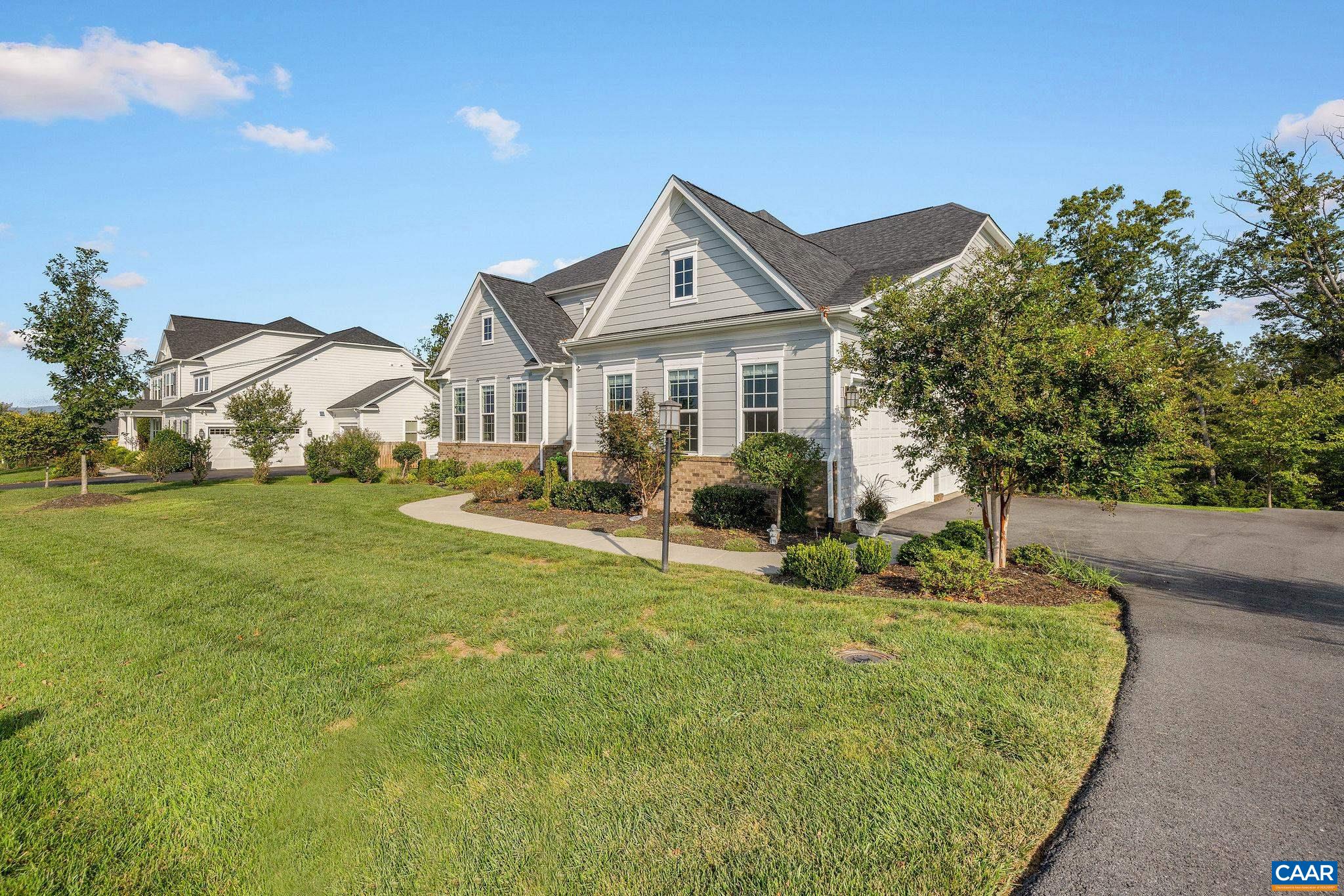 2218 WATERSIDE WY