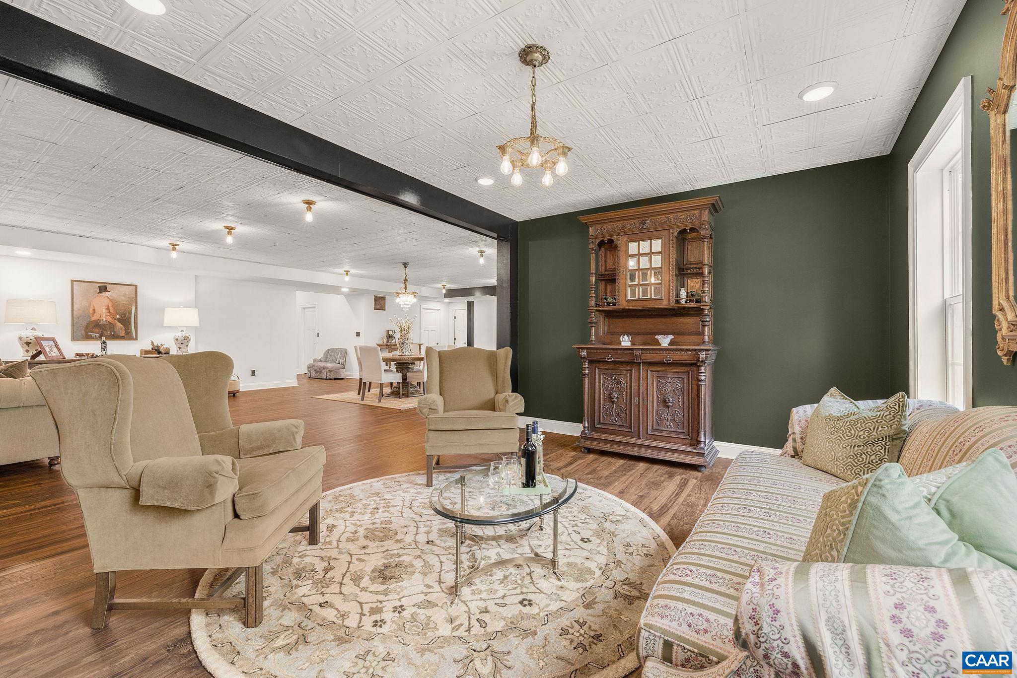 2218 WATERSIDE WY