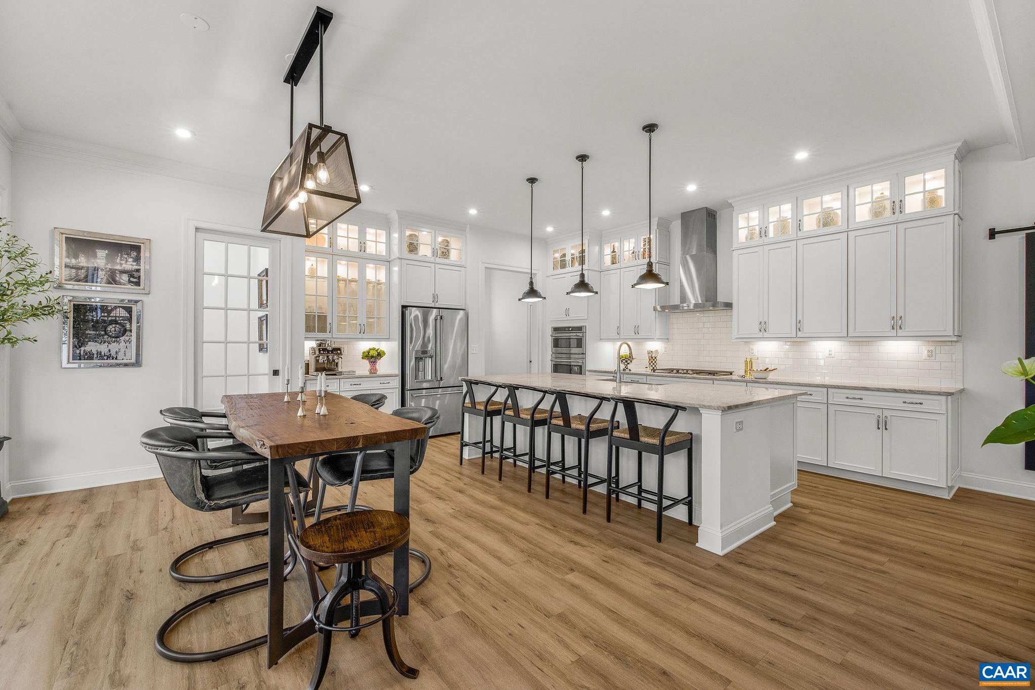 2218 WATERSIDE WY