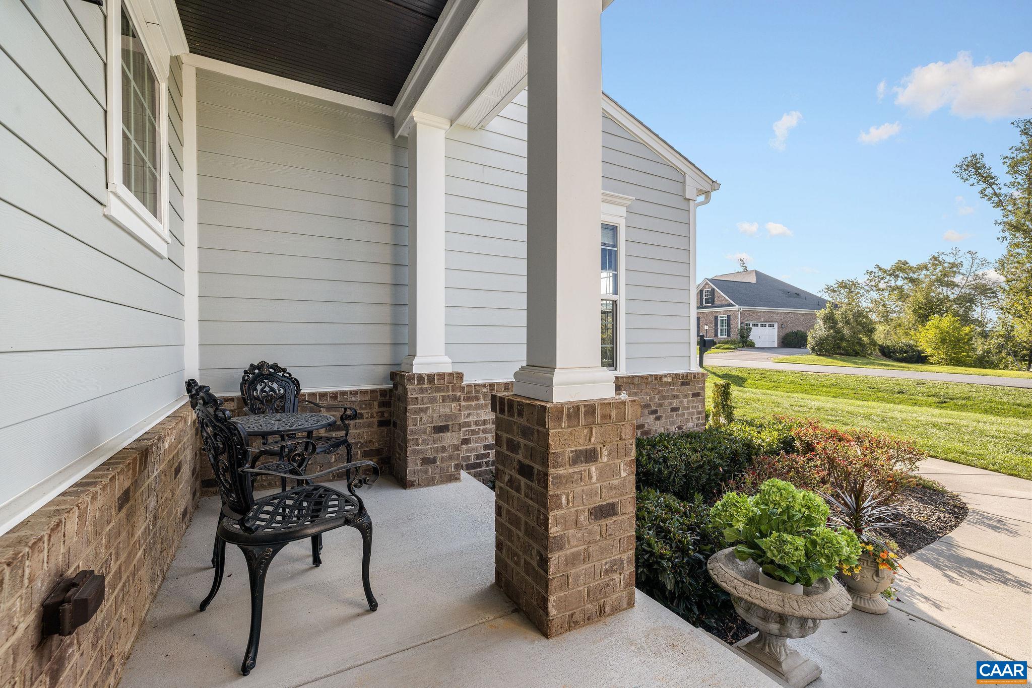 2218 WATERSIDE WY