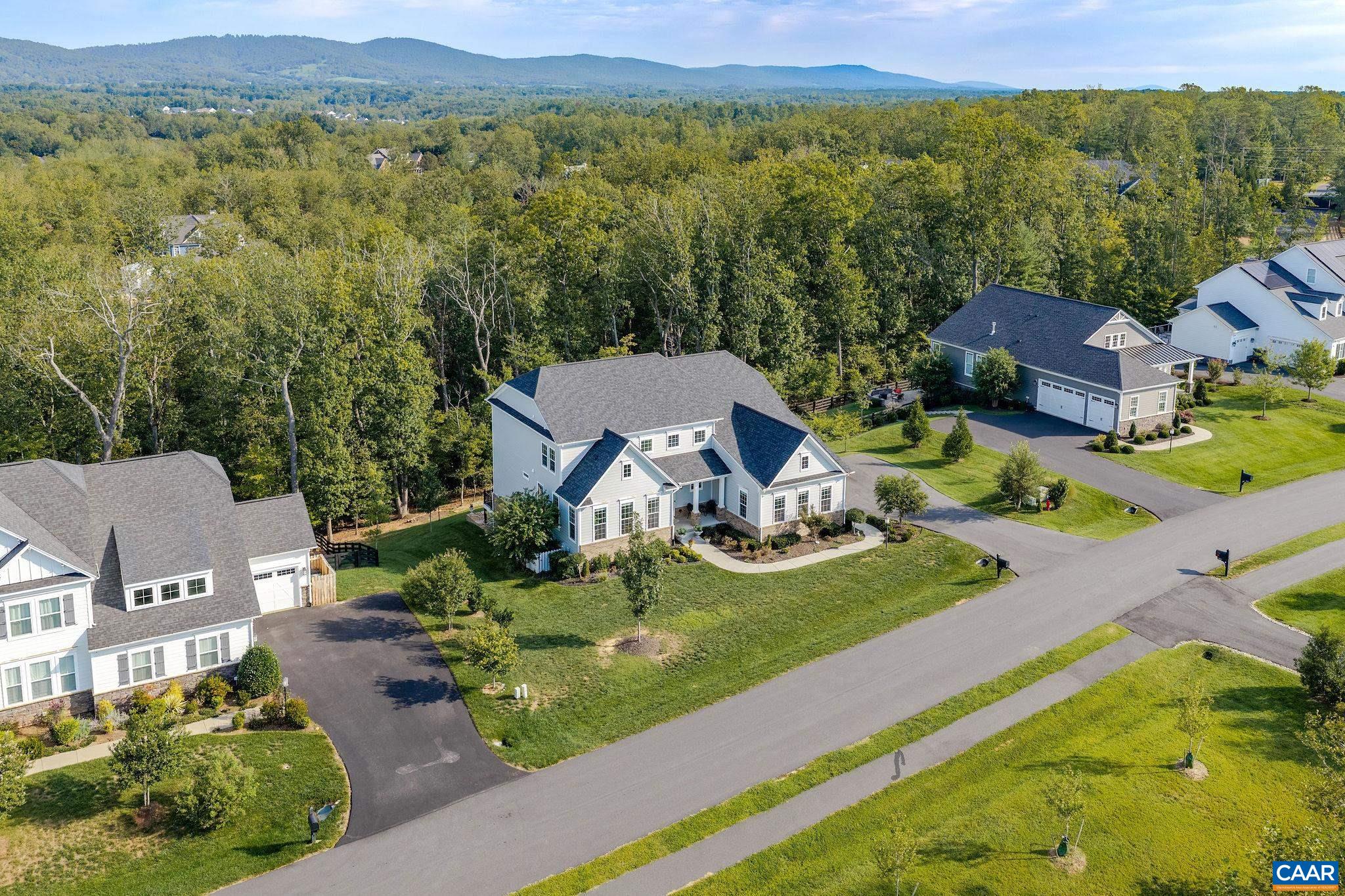 2218 WATERSIDE WY