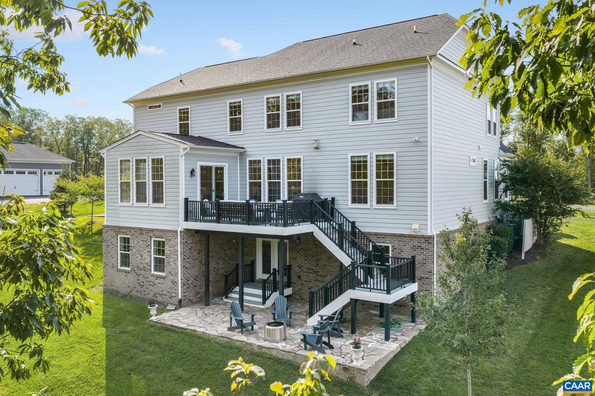 2218 WATERSIDE WY