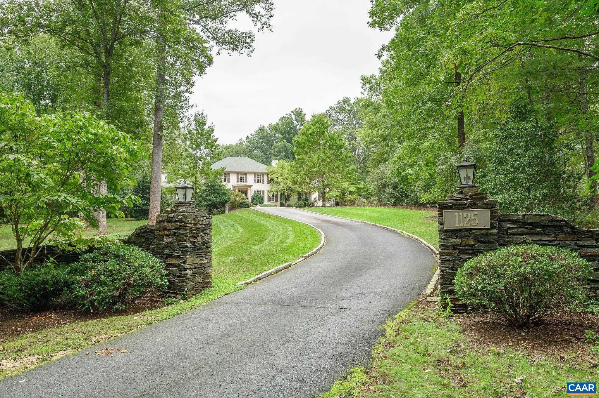 1125 OLD GARTH RD