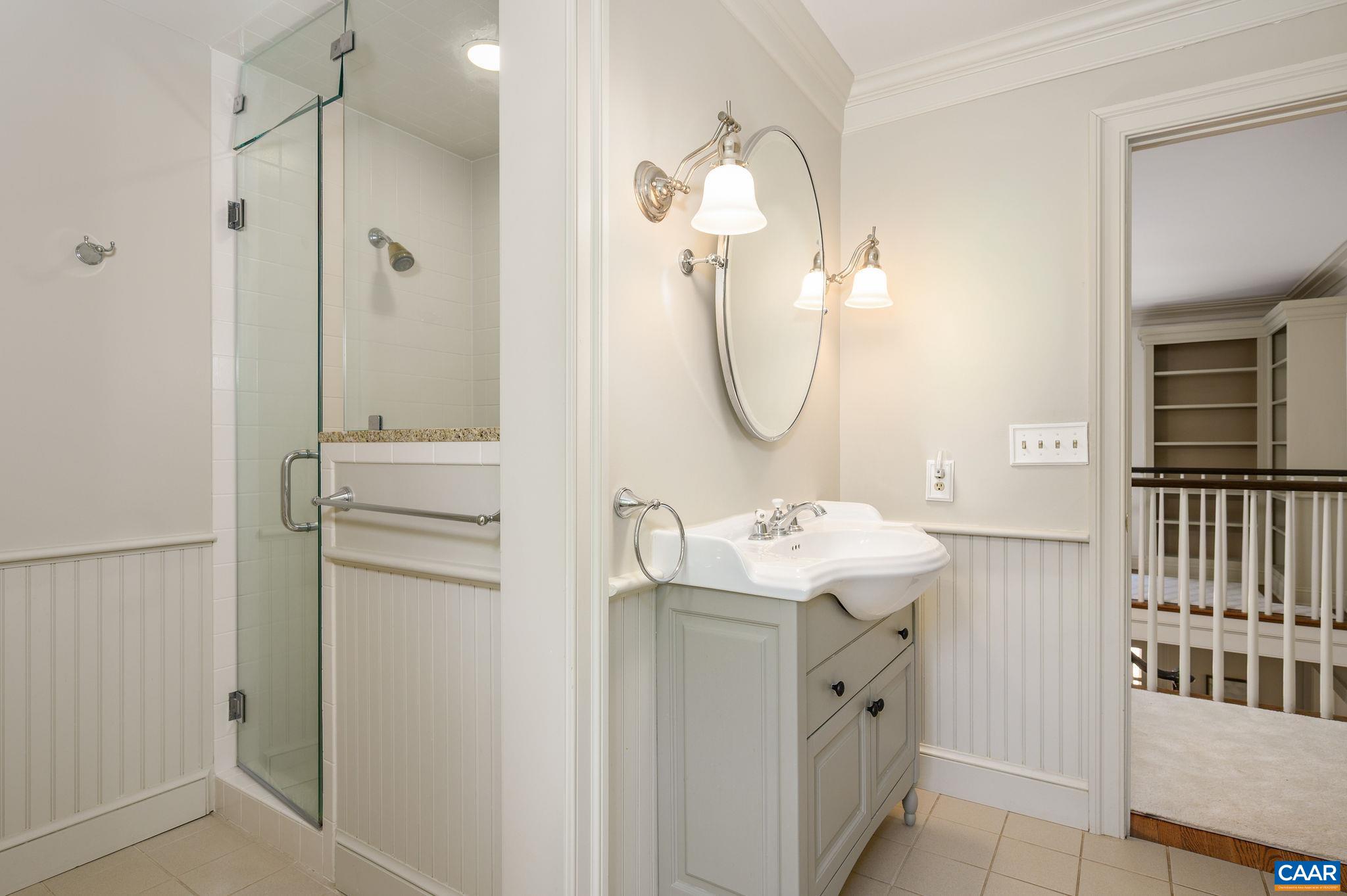 1125 OLD GARTH RD