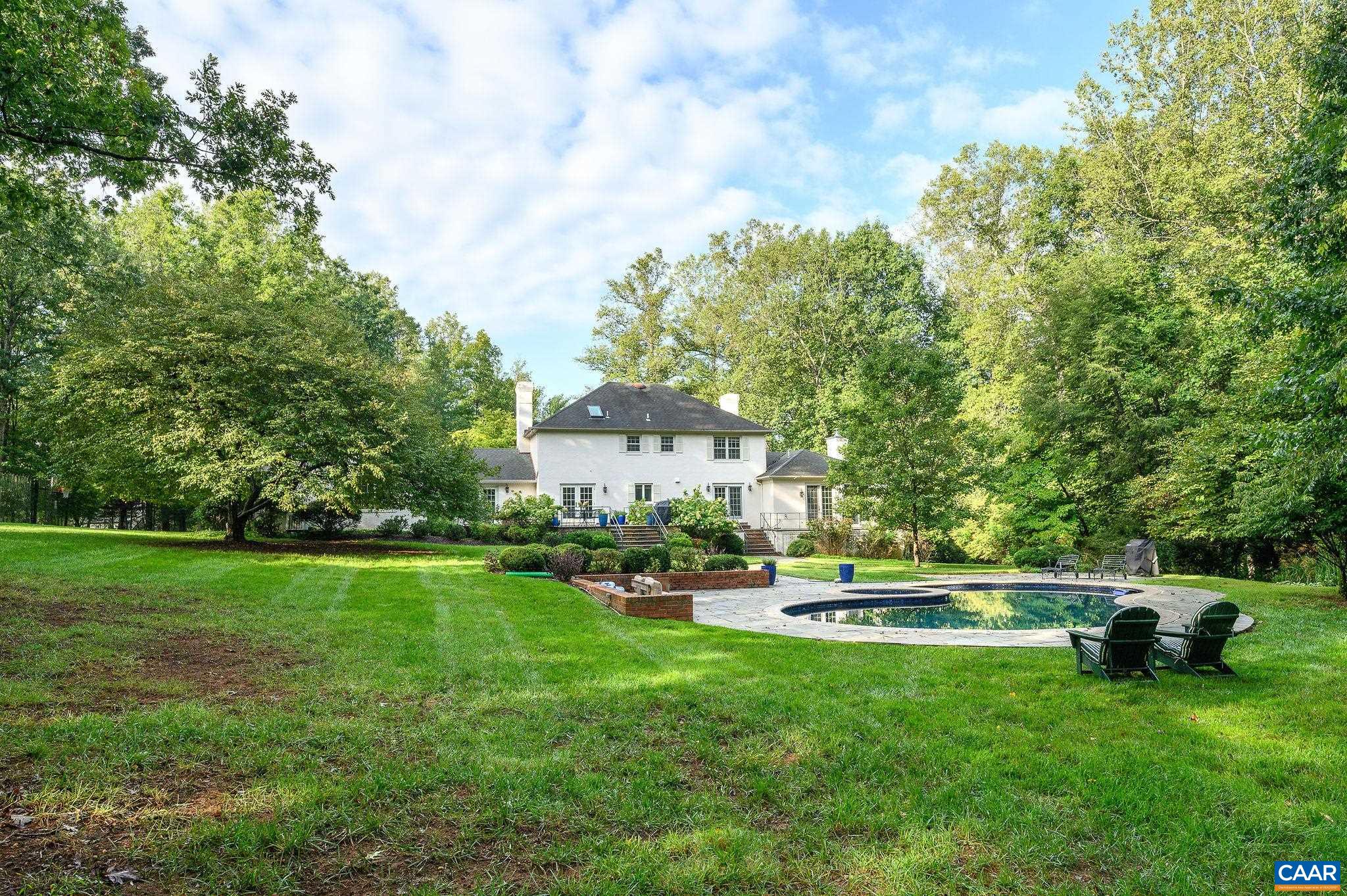 1125 OLD GARTH RD