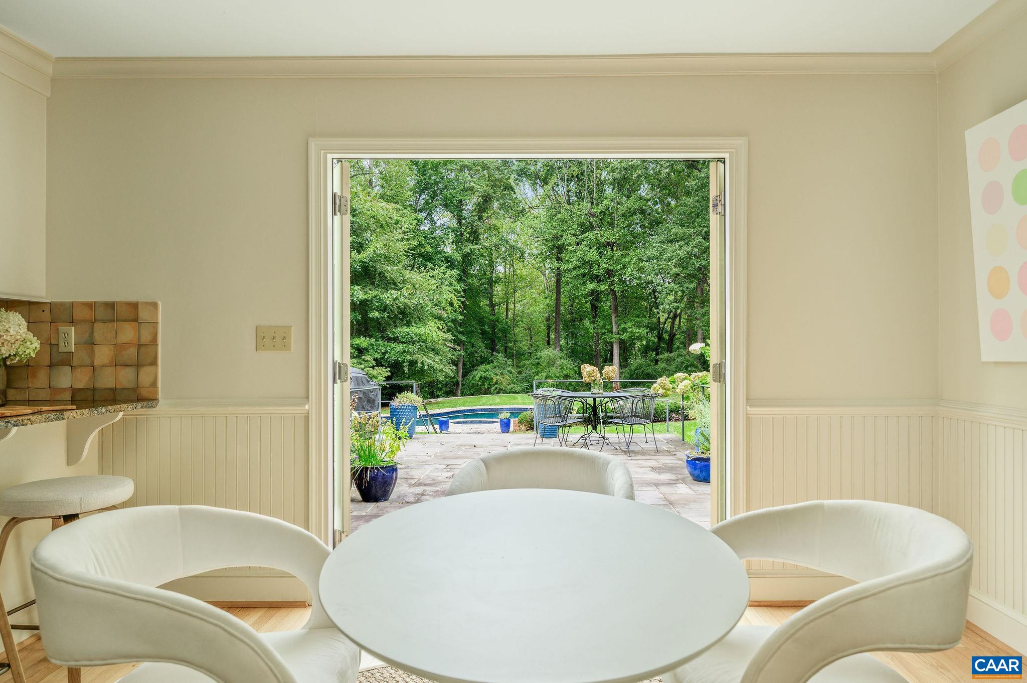 1125 OLD GARTH RD