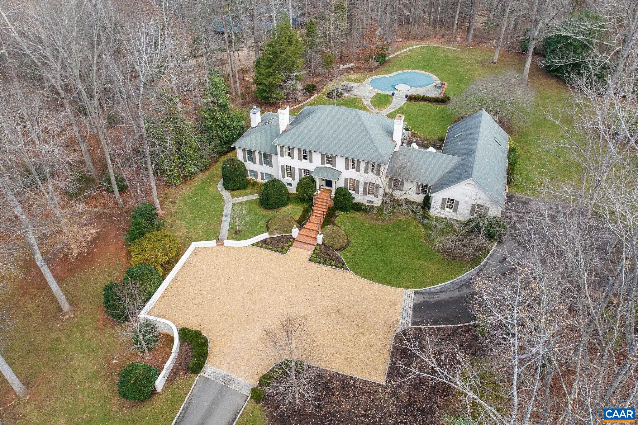 1125 OLD GARTH RD