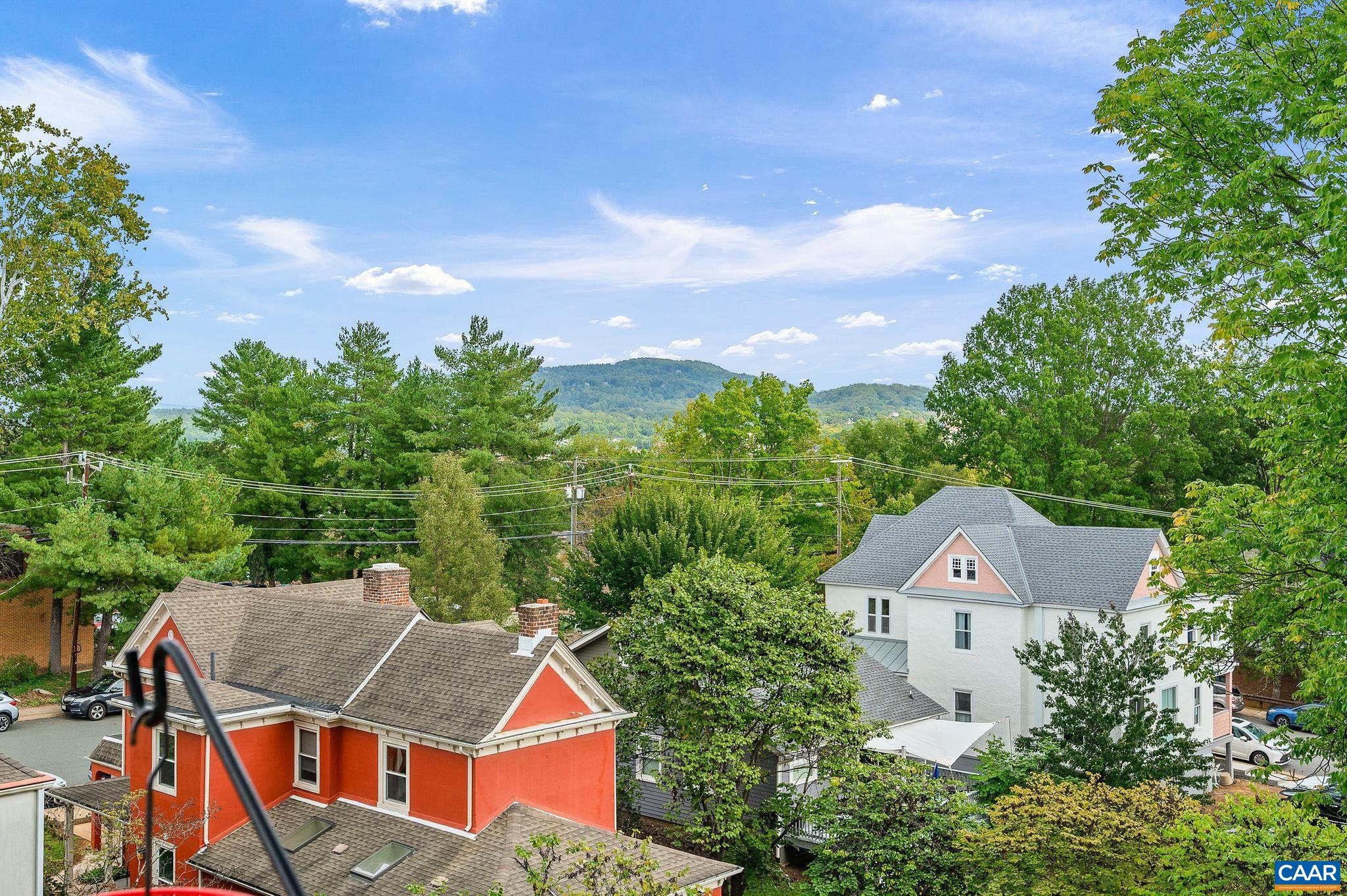 210 NE 10TH ST Unit: 401