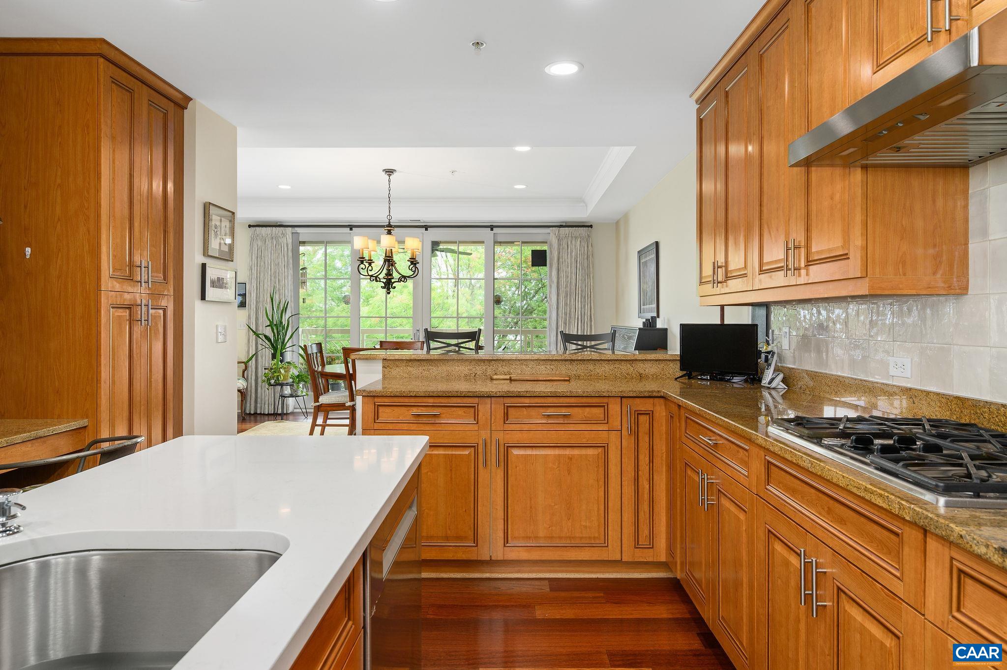 210 NE 10TH ST Unit: 401