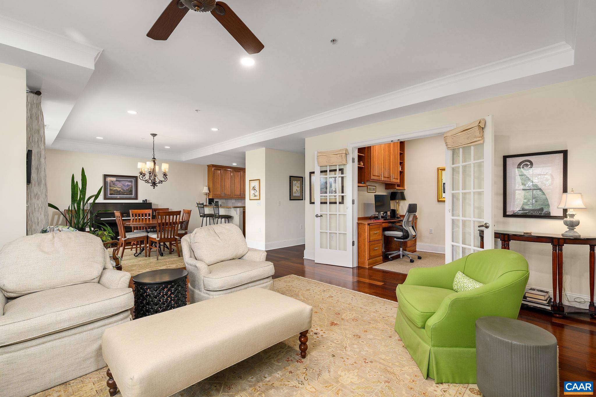 210 NE 10TH ST Unit: 401