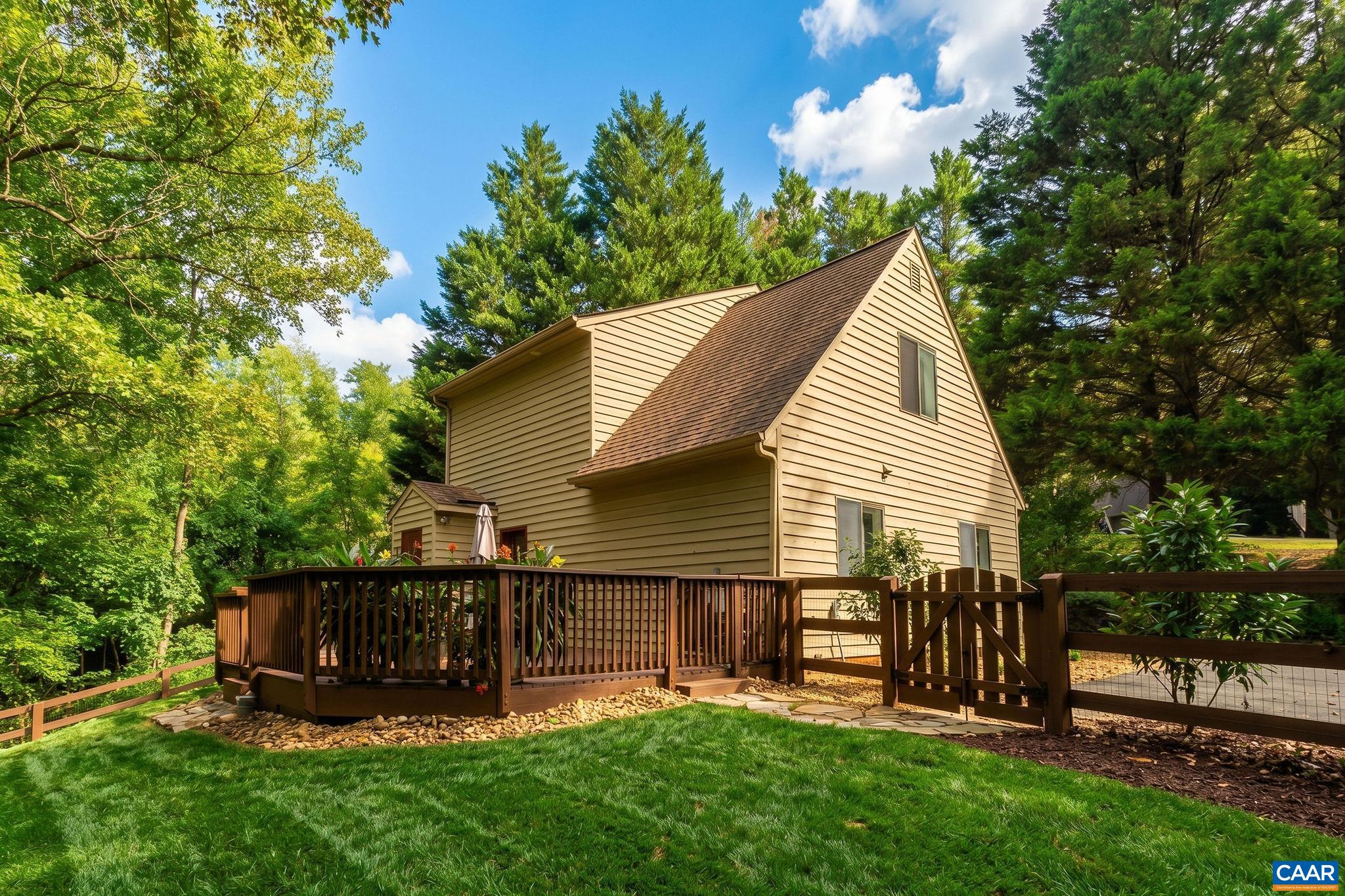 220 HOMESTEAD LN