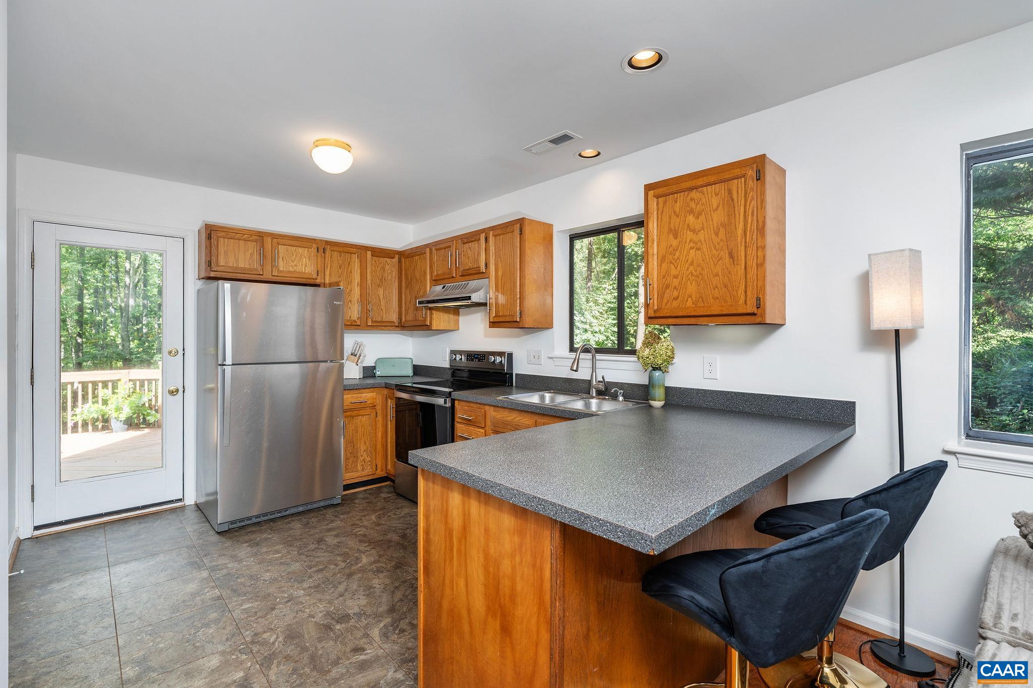 220 HOMESTEAD LN