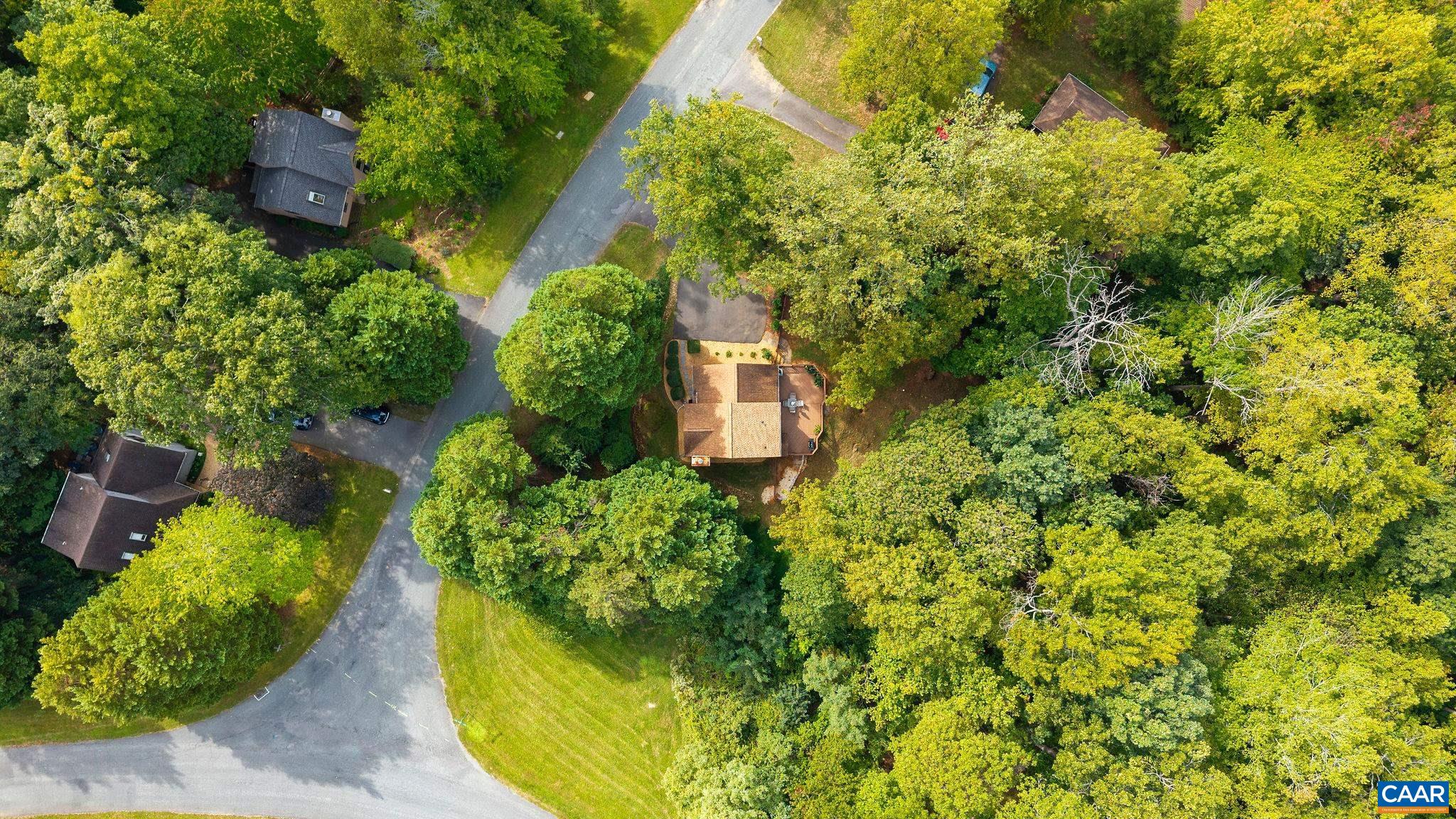 220 HOMESTEAD LN