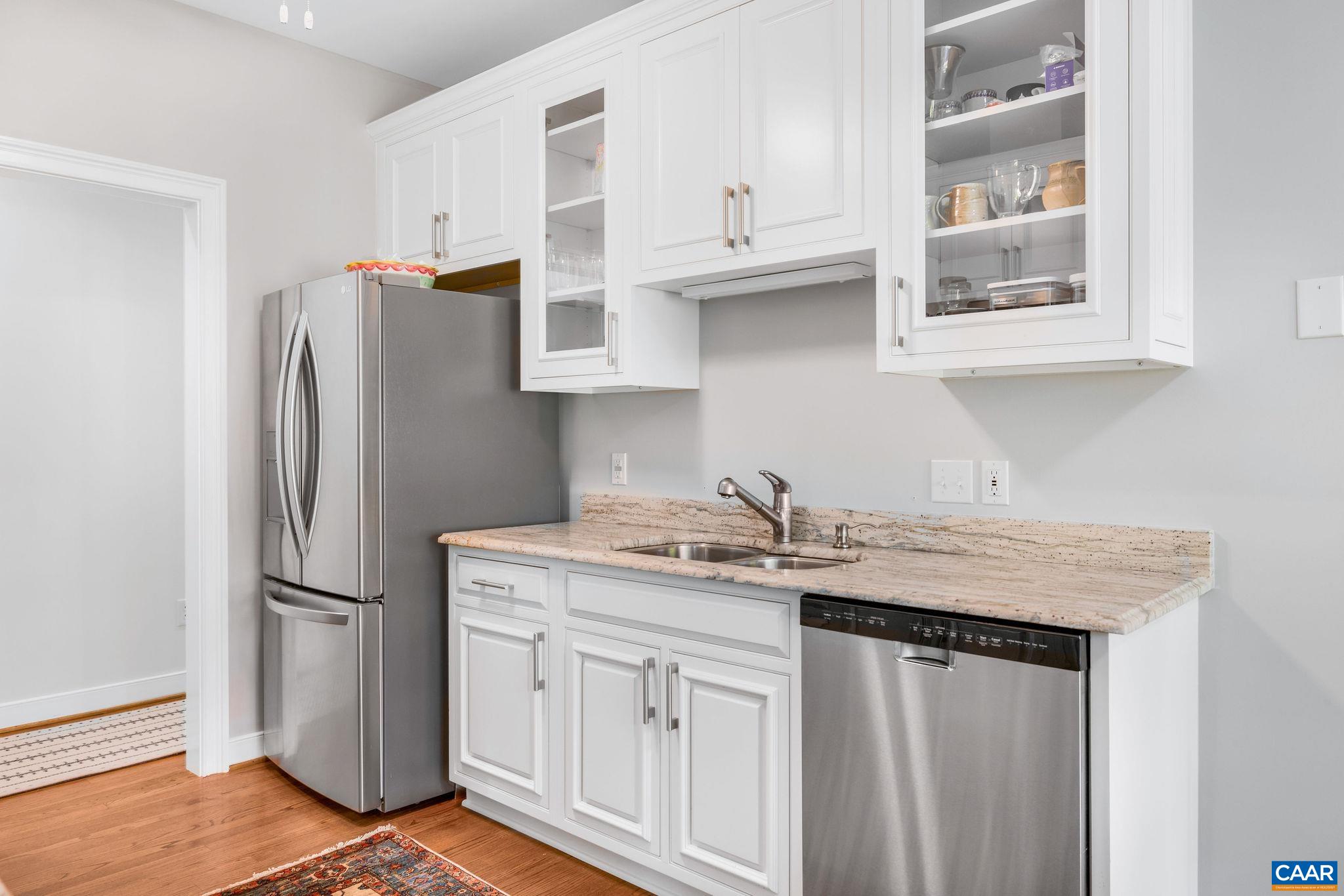 508 WORTHINGTON DR Unit: B