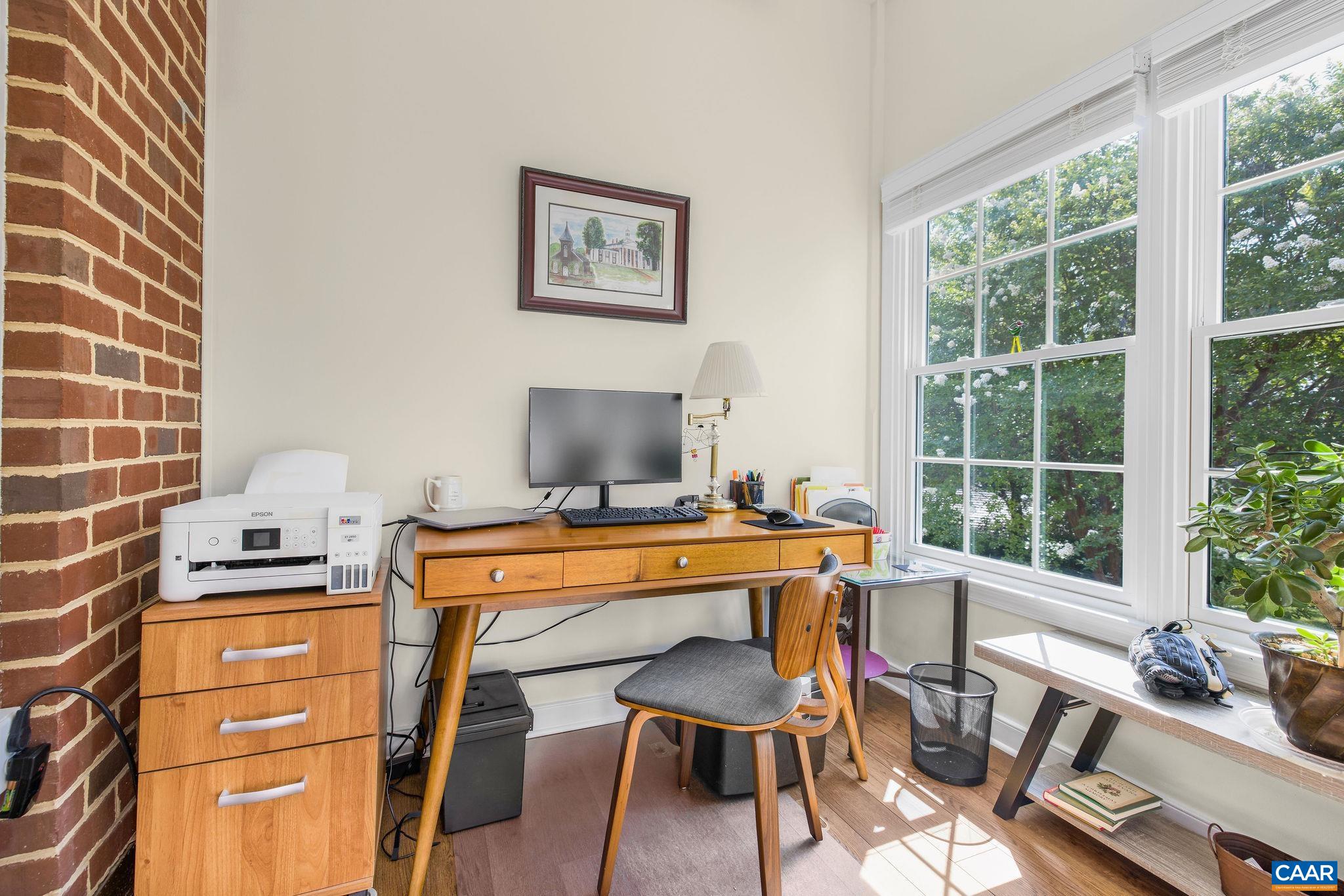 508 WORTHINGTON DR Unit: B