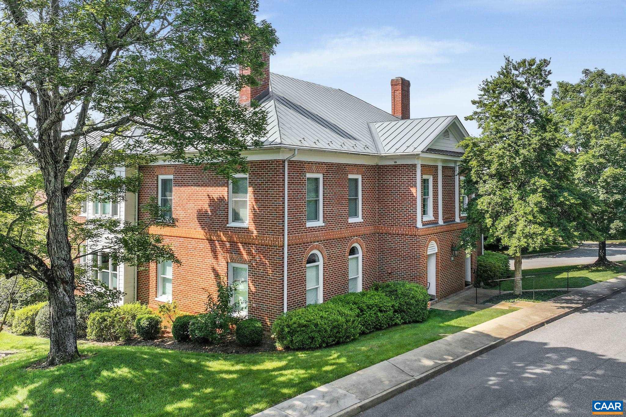 508 WORTHINGTON DR Unit: B