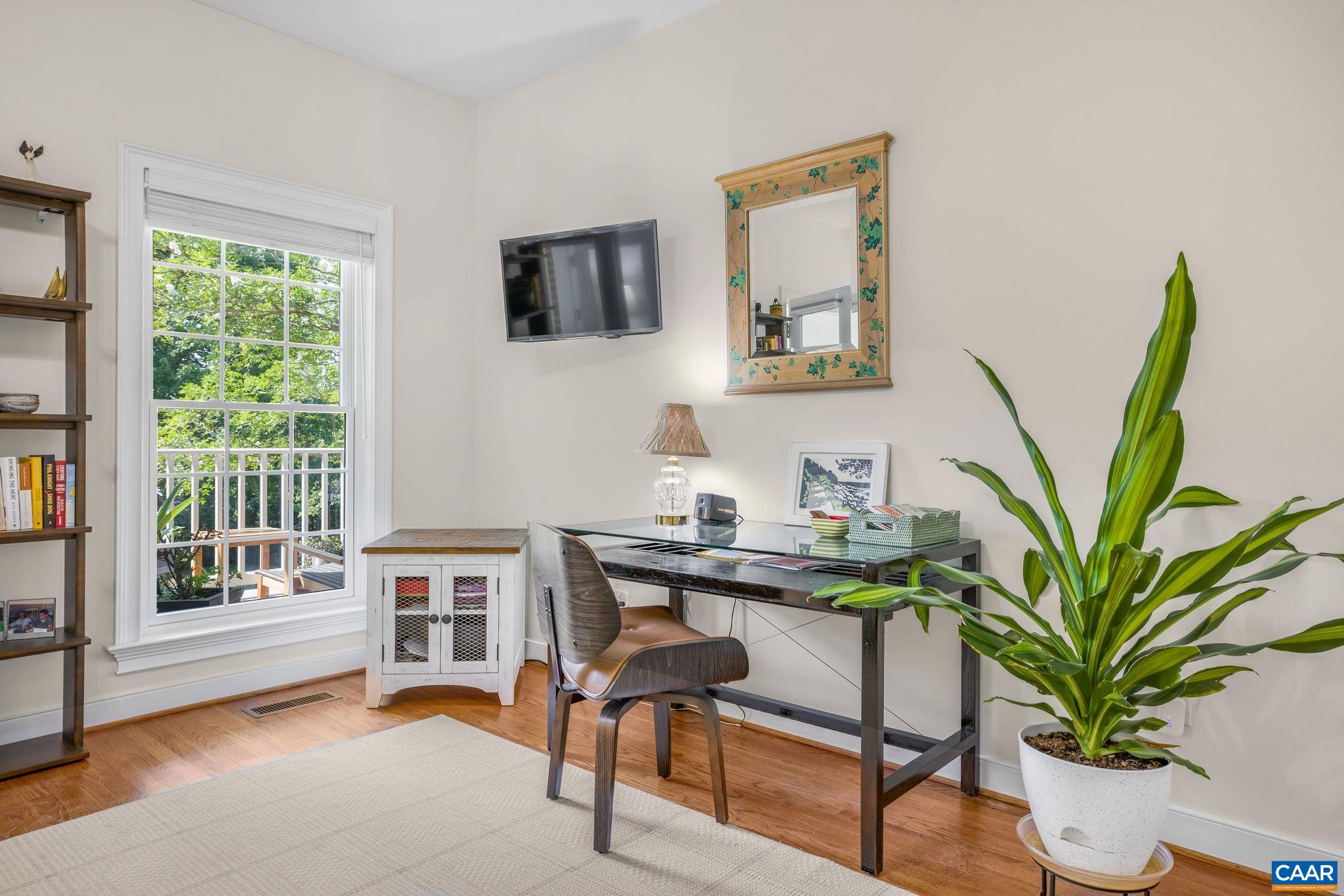 508 WORTHINGTON DR Unit: B