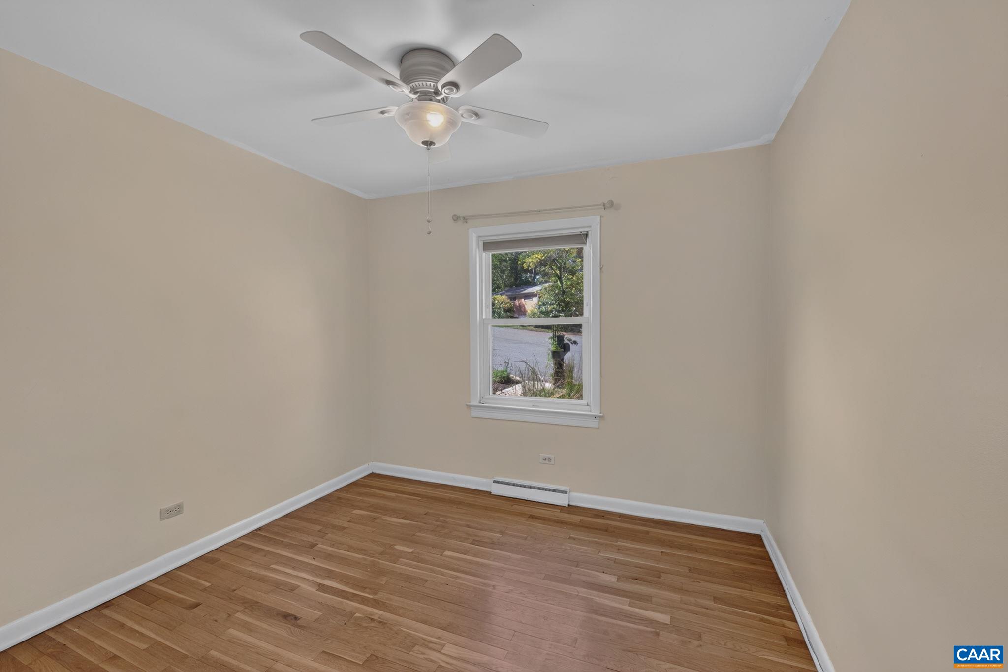1206 BLAND CIR