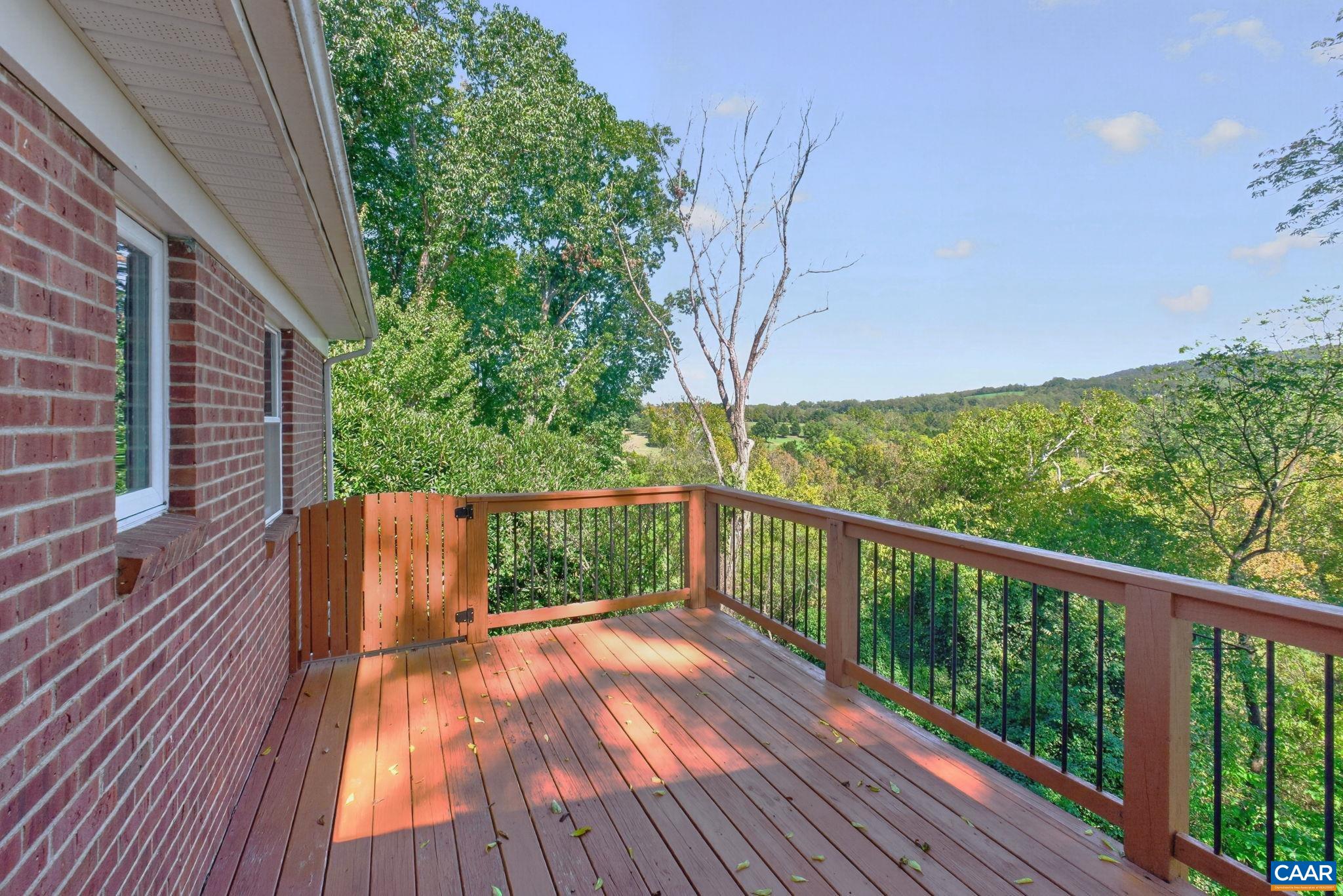 1206 BLAND CIR