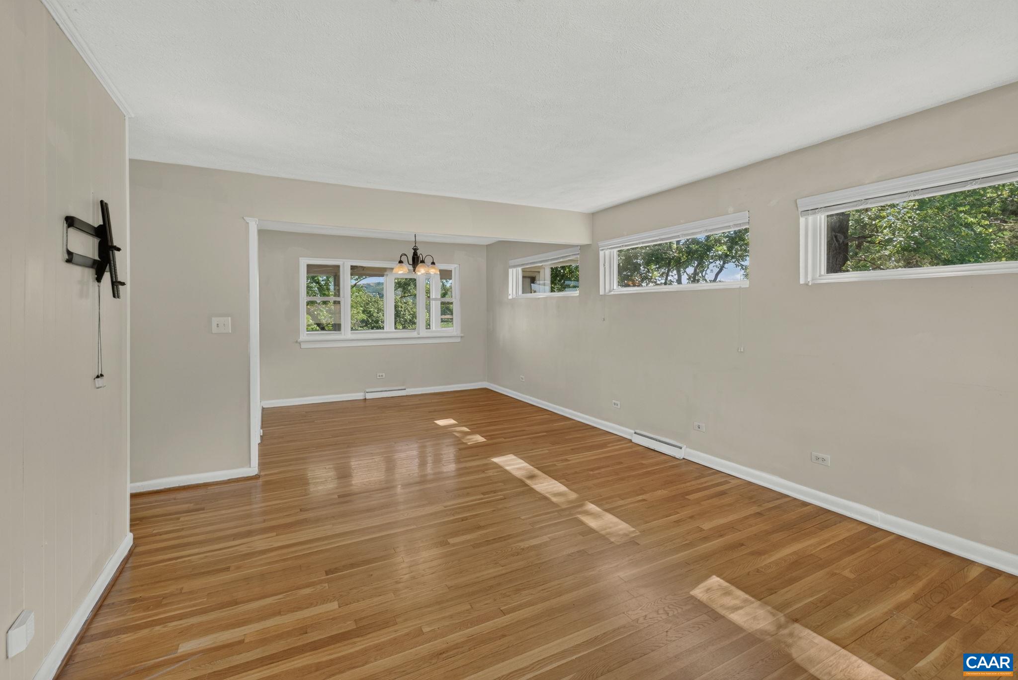 1206 BLAND CIR
