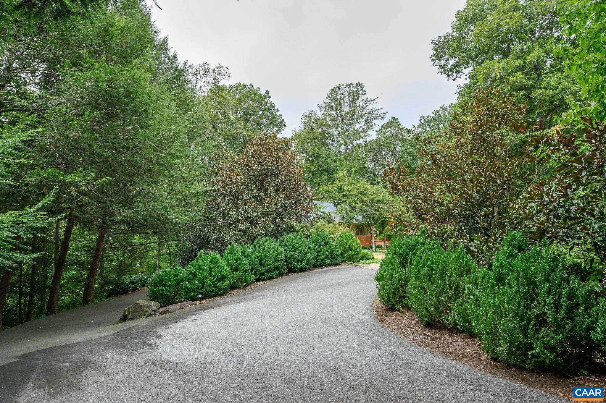 1520 LONDON RD