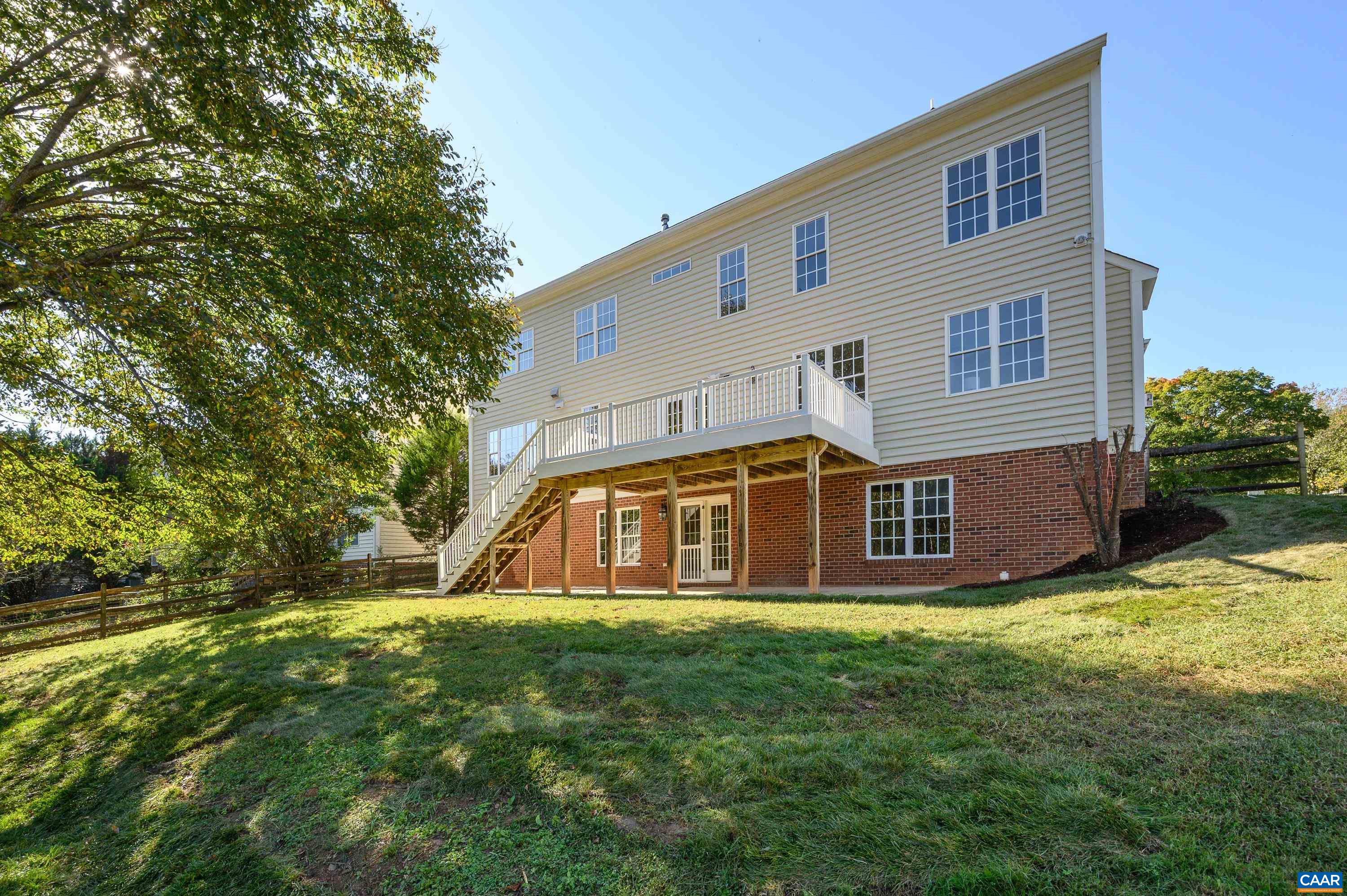 3310 TURNBERRY CIR