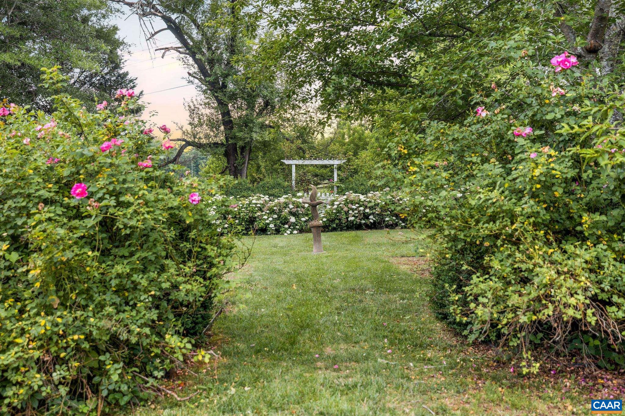 2916 LANGFORD DR
