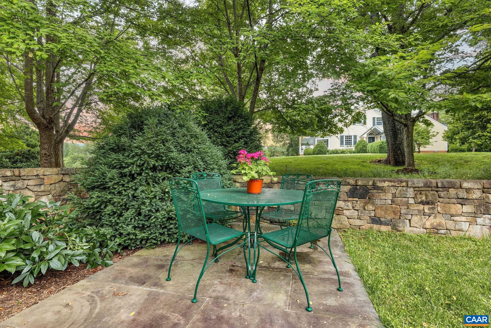 2916 LANGFORD DR