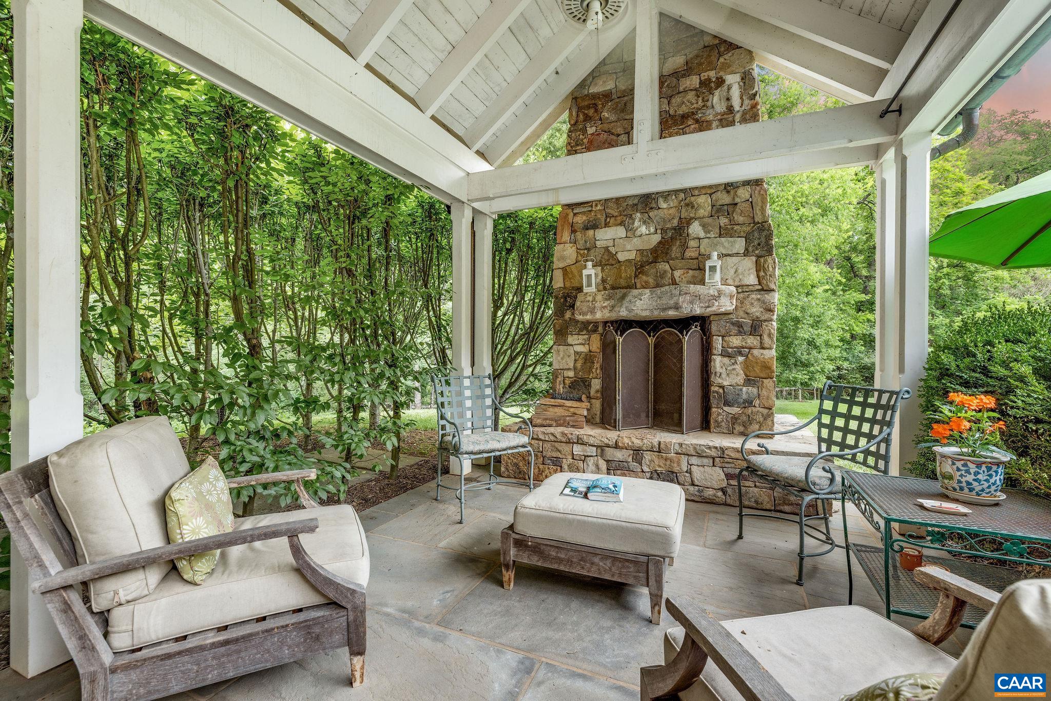 2916 LANGFORD DR