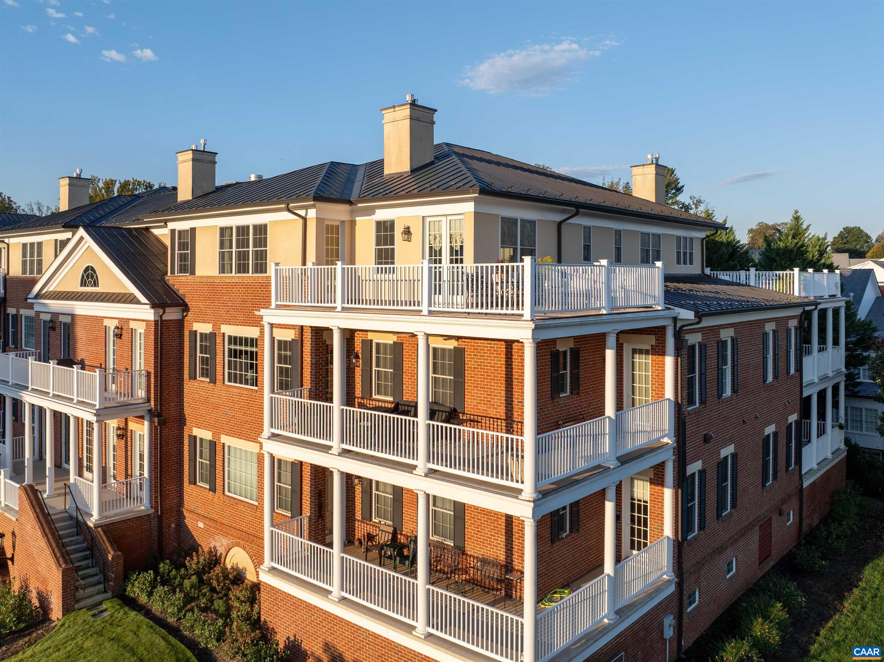 435 White Gables Ln Unit 302 Charlottesville VA