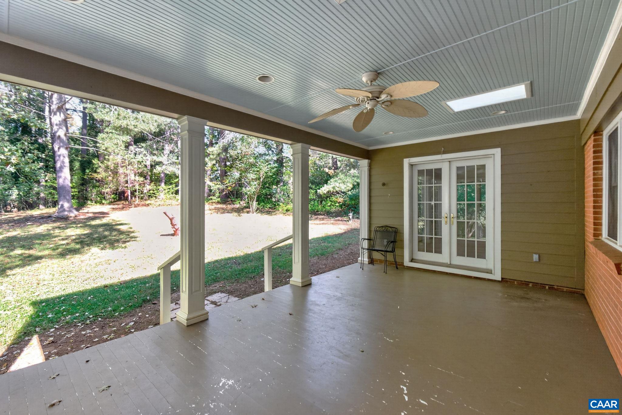 1044 MILTON DR