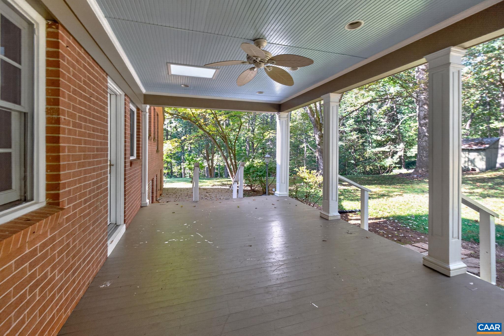 1044 MILTON DR